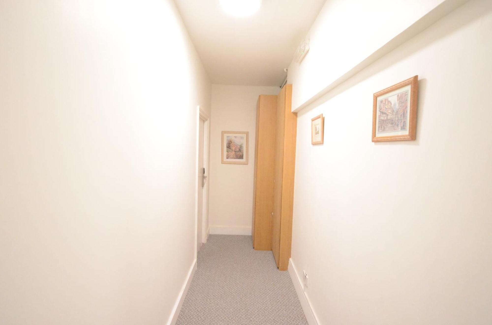 Hotel Amber Hotel-suites