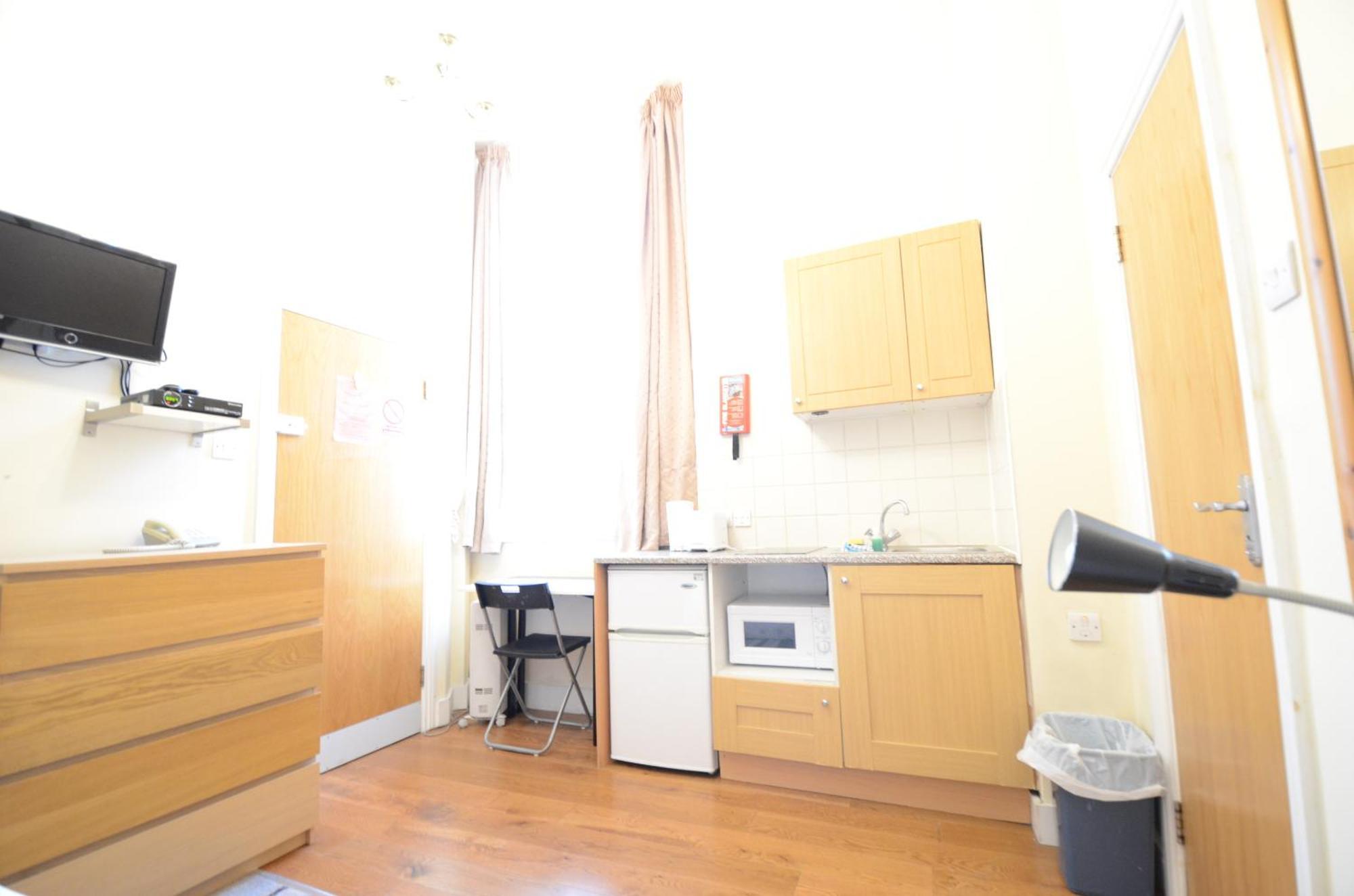 Hotel Amber Hotel-suites 3*