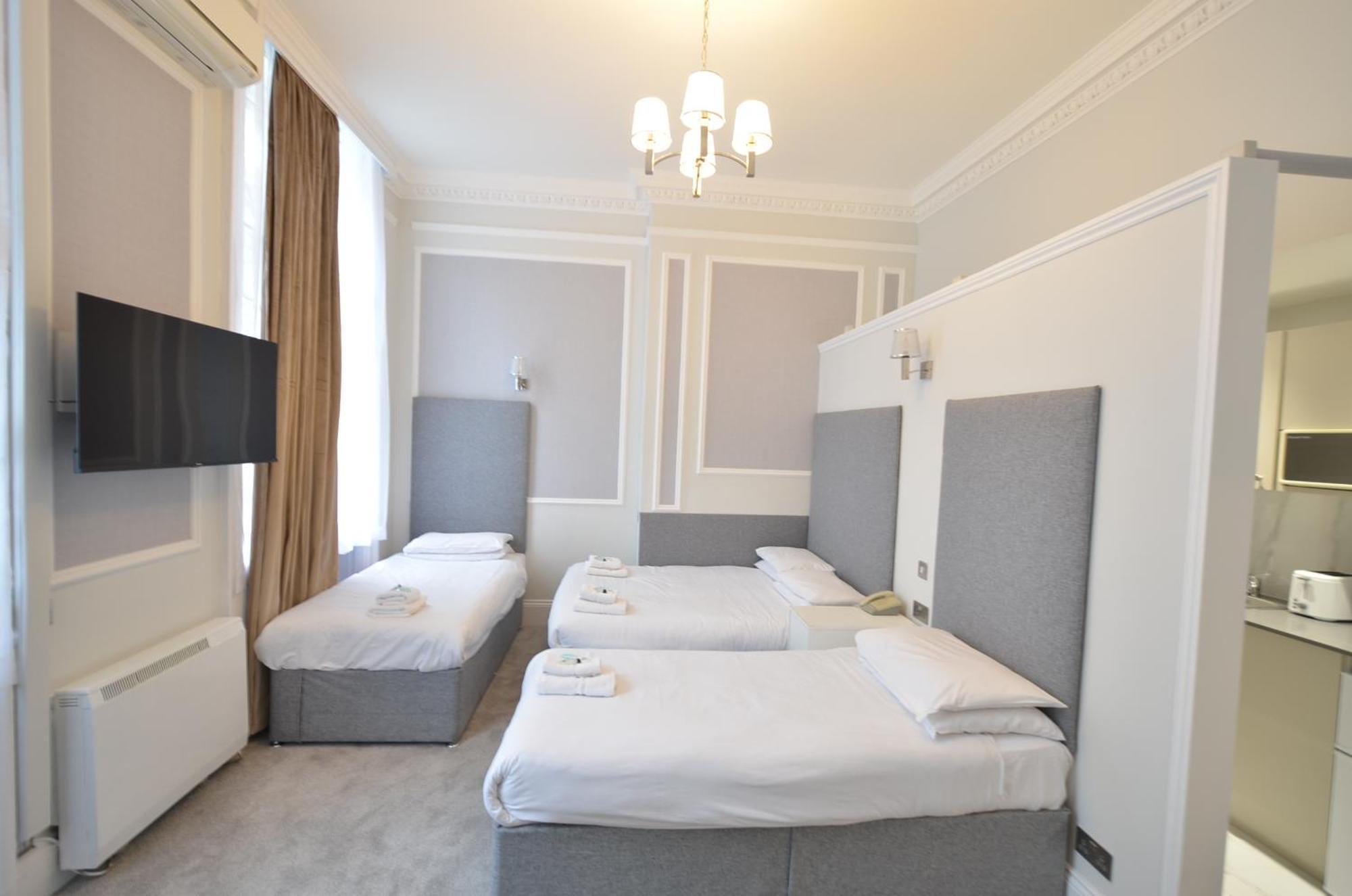 Hotel Amber Hotel-suites 3*