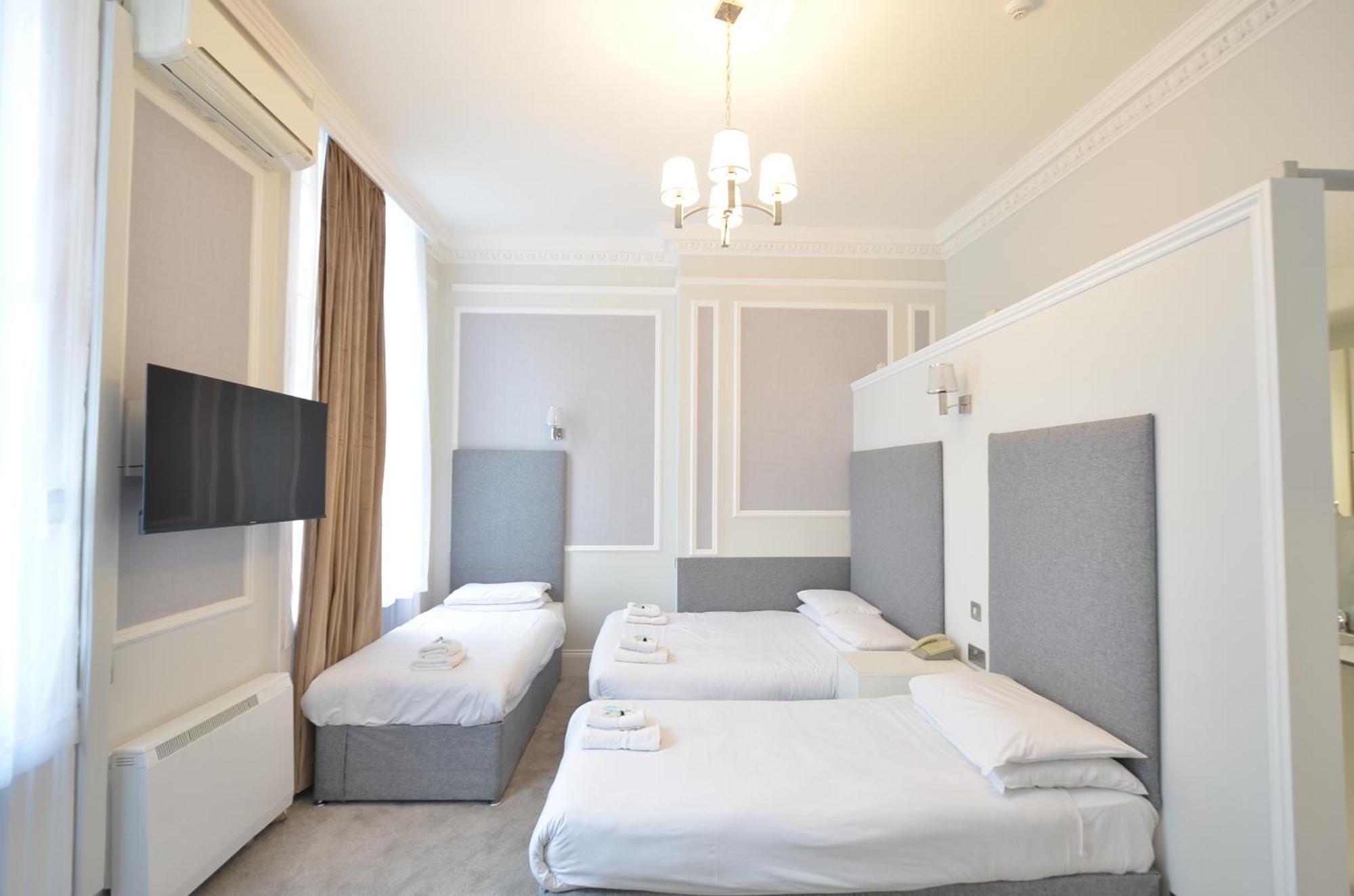 Amber Hotel-suites 3*