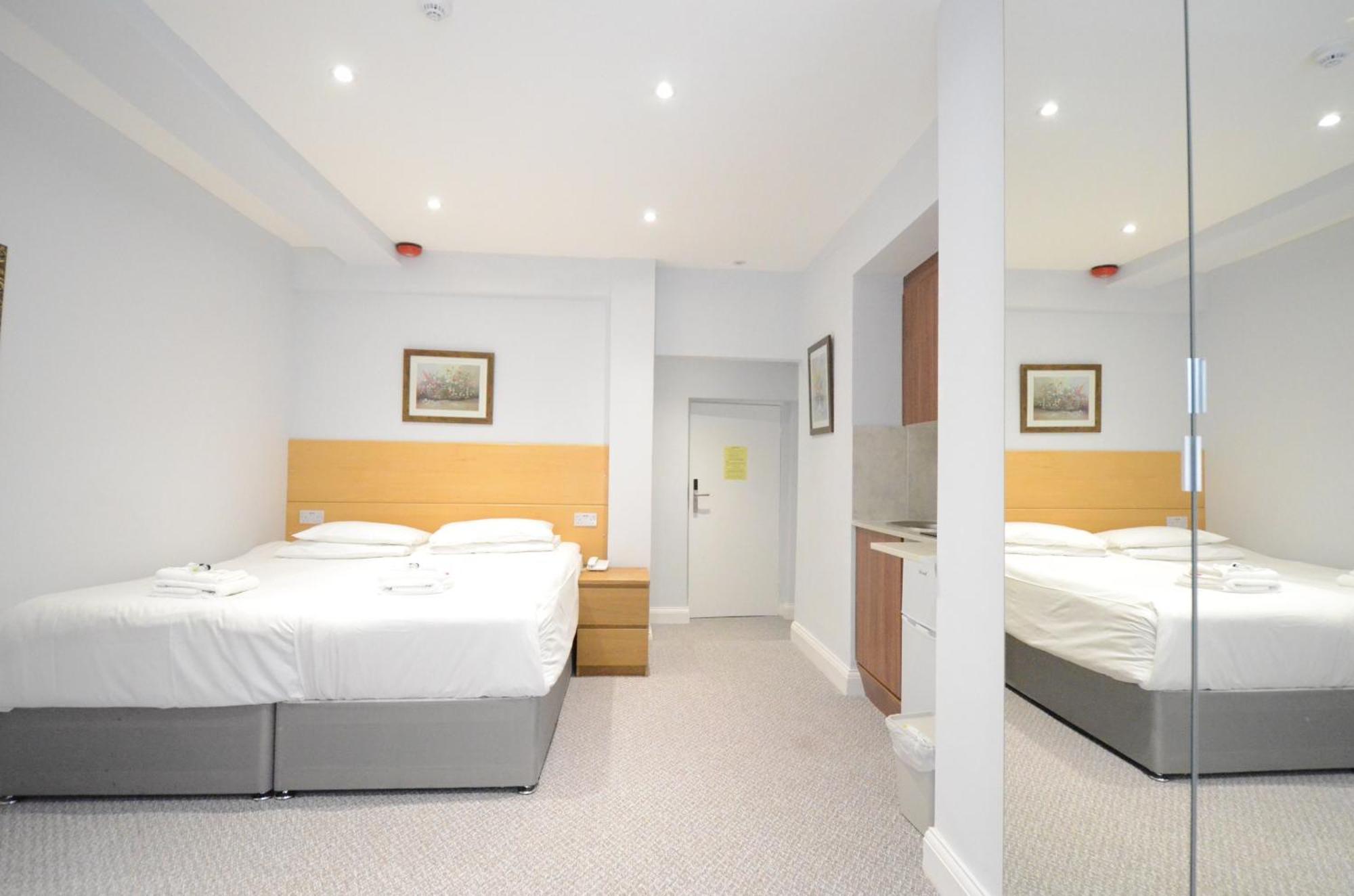 Amber Hotel-suites Hotel 3*