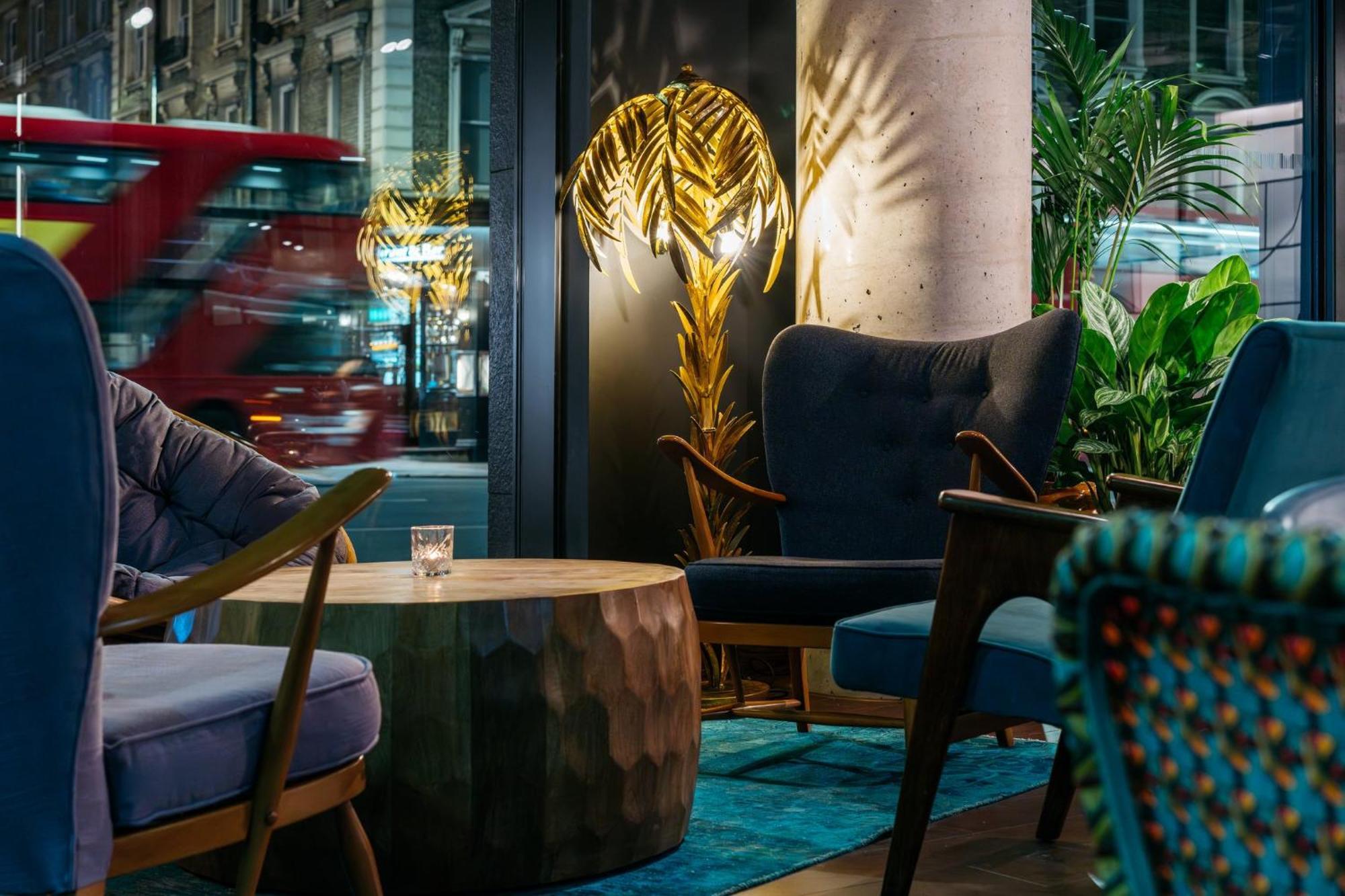 Ruby Zoe Hotel
