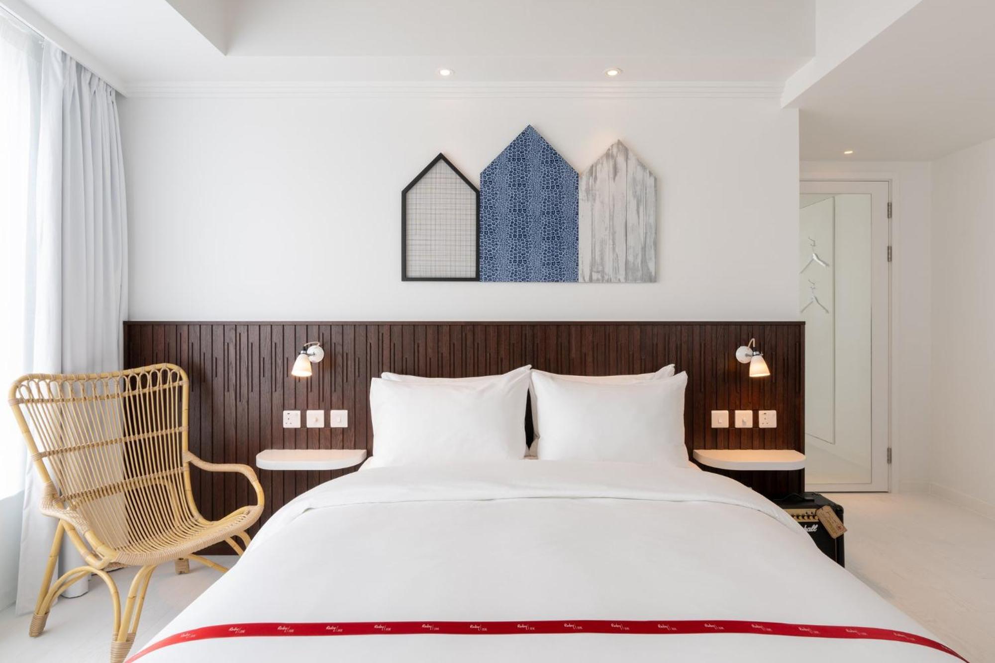 Ruby Zoe Hotel *