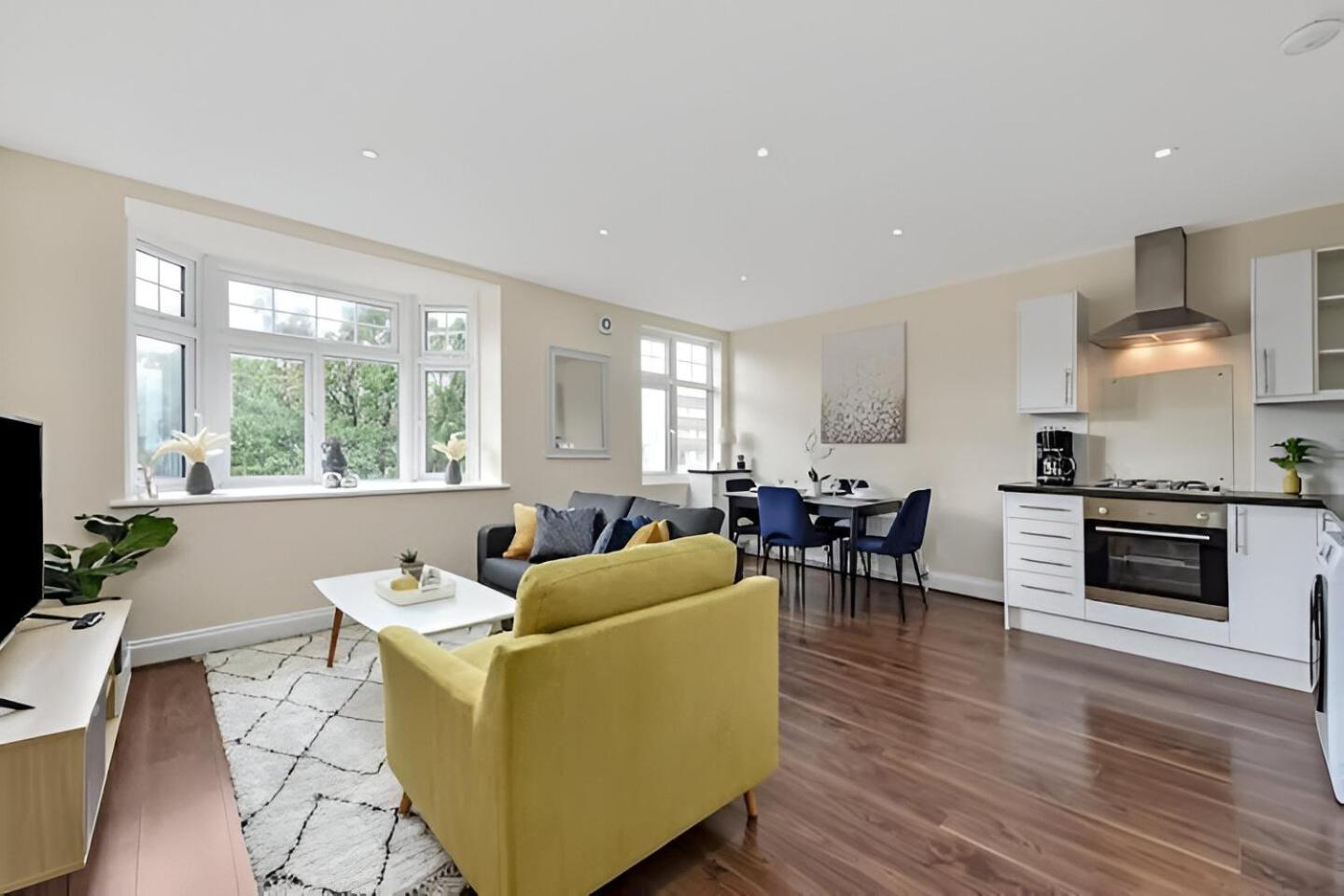 Lovely Family Flat With Excellent Transport Links Apartment