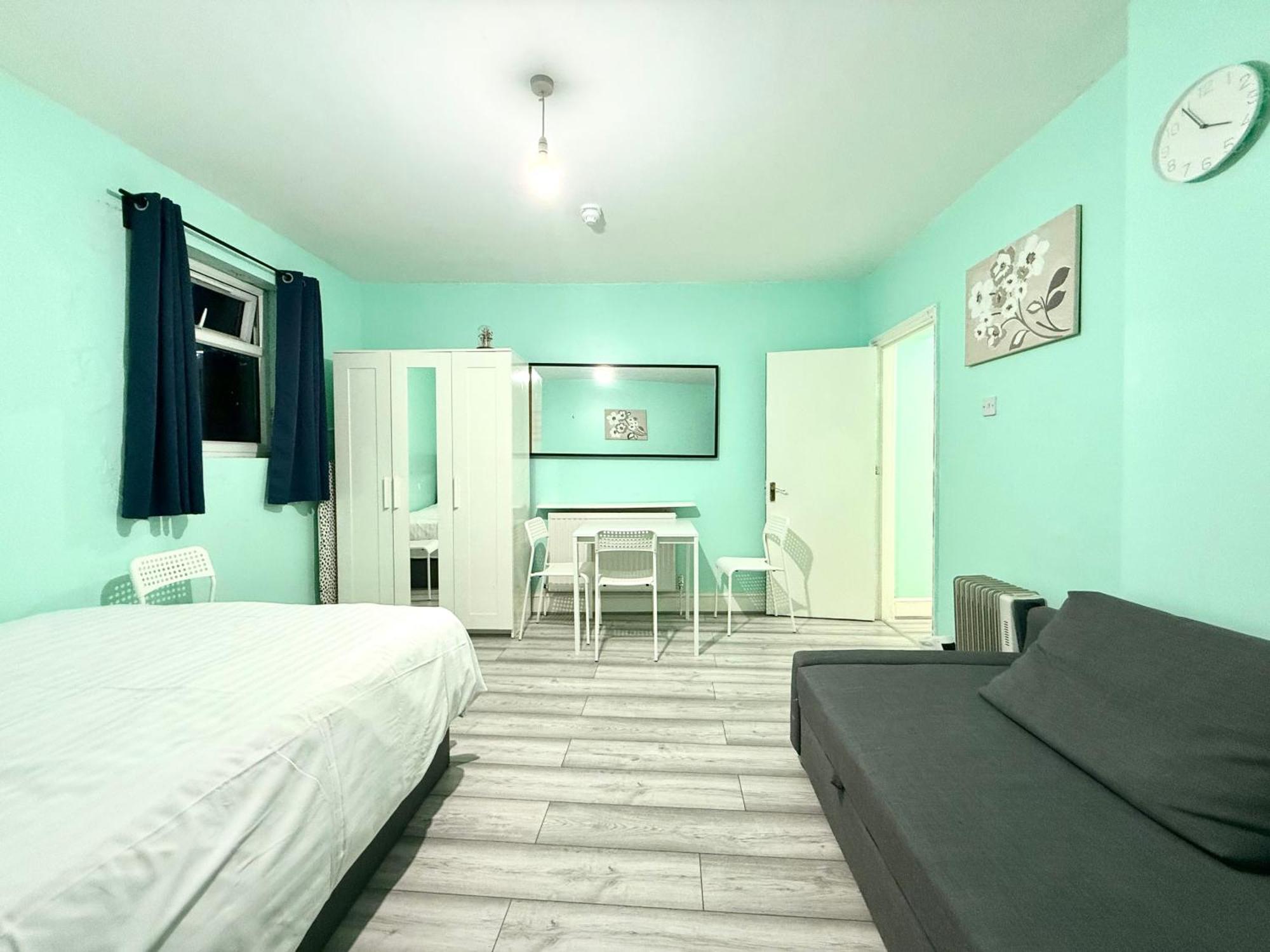 The Little Apartamento