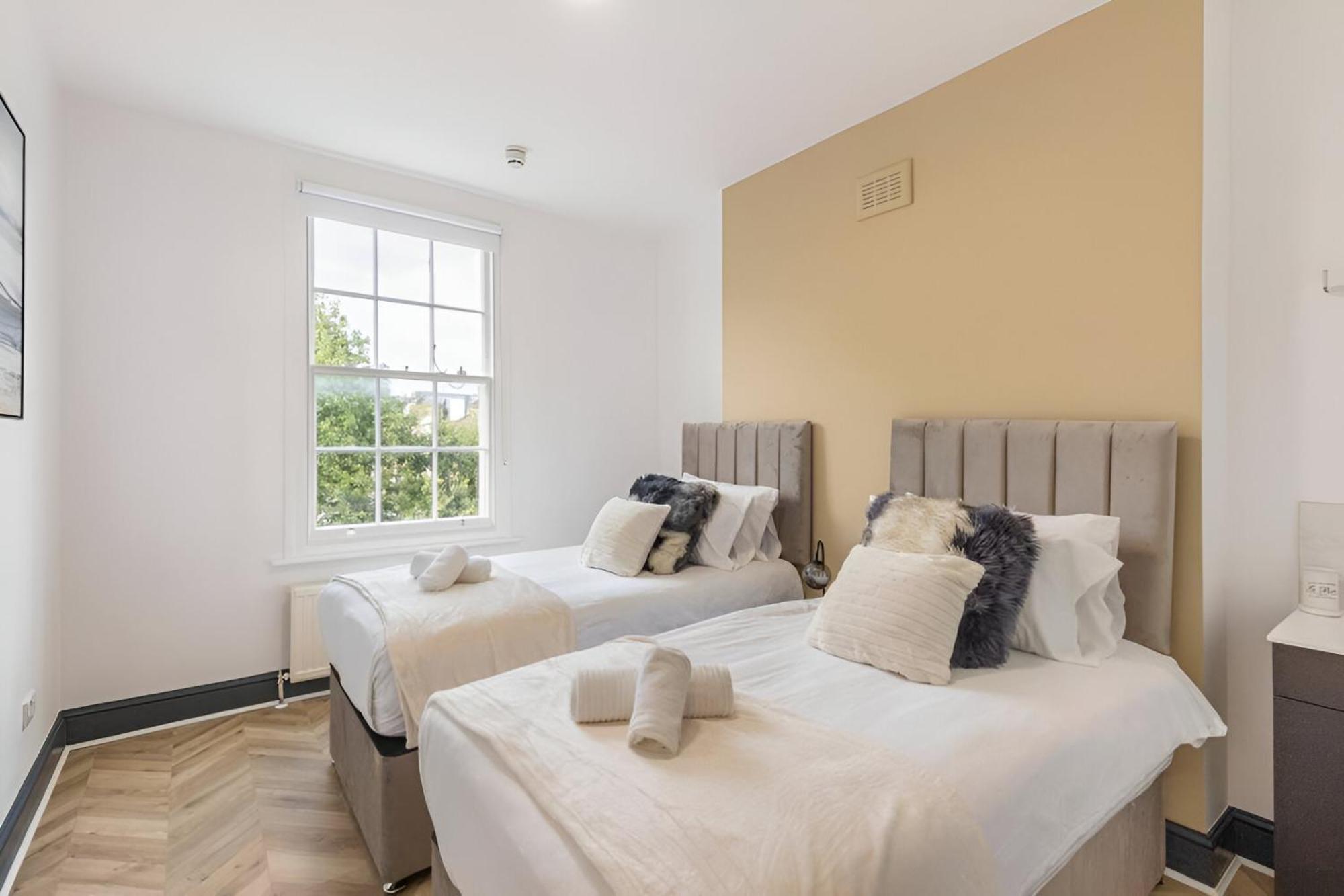 Leilighet 8br Gem In Prime Location Perfect For Group *