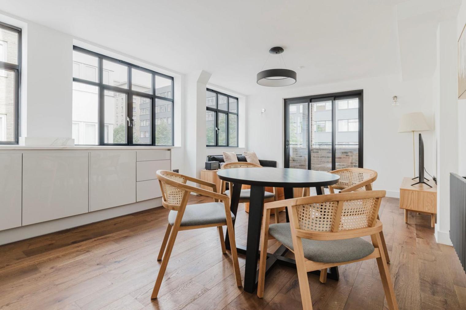 Blueground Whitechapel Balcony Nr Shops Bars Lon-569 Apartment *