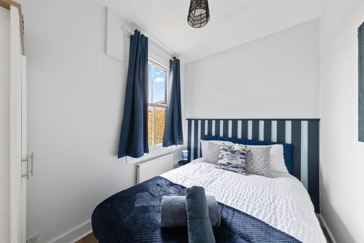 Sleep 6 Close To Centre Holiday home