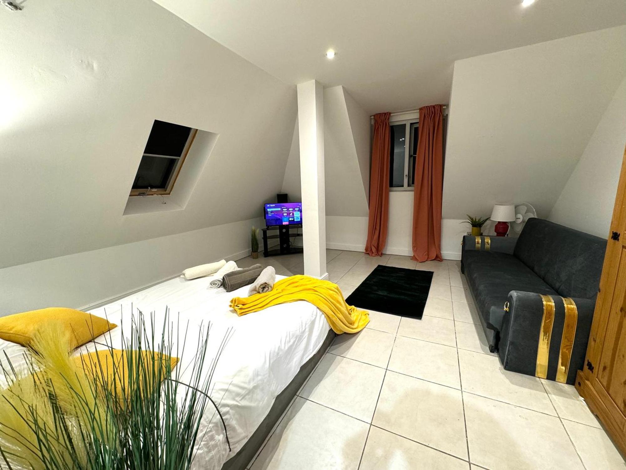 Gasthuis A Modern Luxury Penthouse Close To Tower-hil-canary Wharf-central Londen