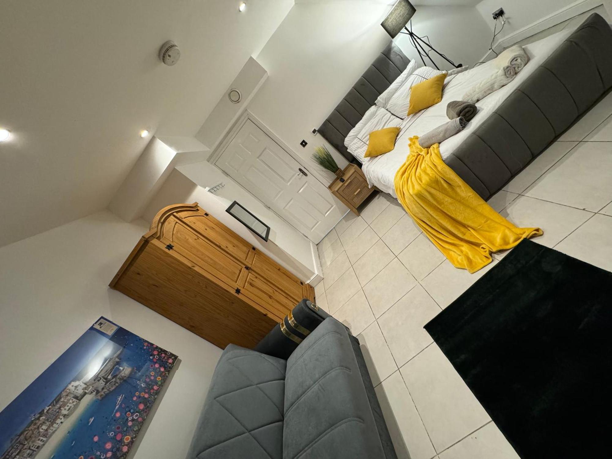 A Modern Luxury Penthouse Close To Tower-hil-canary Wharf-central Gasthuis