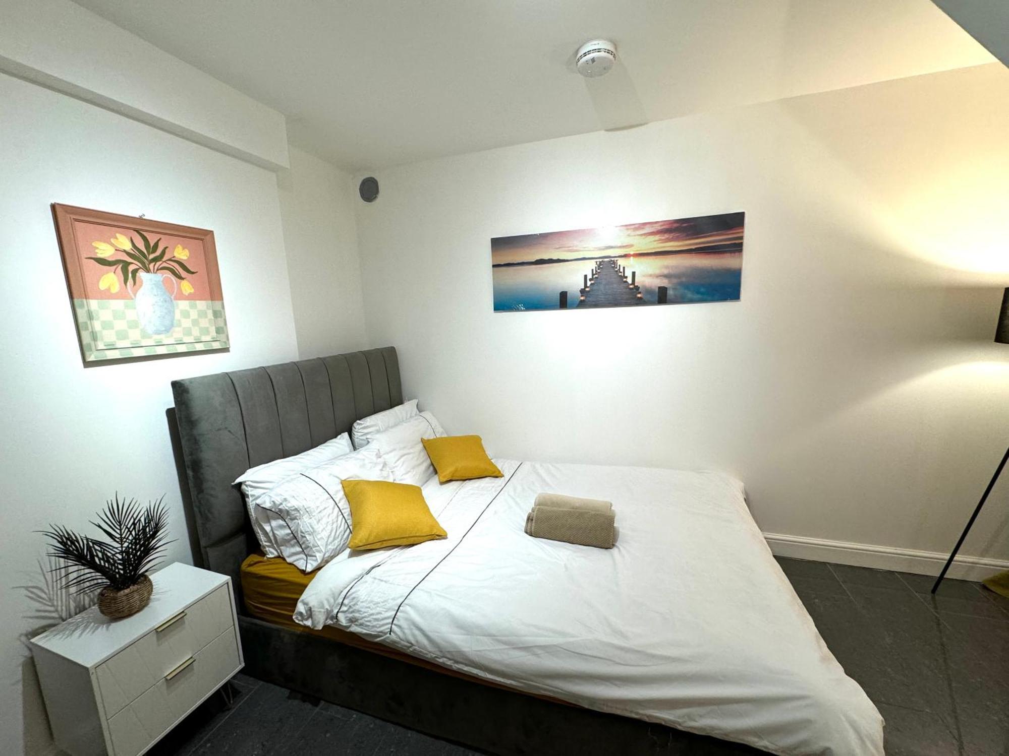 Gasthuis A Modern Luxury Penthouse Close To Tower-hil-canary Wharf-central Londen