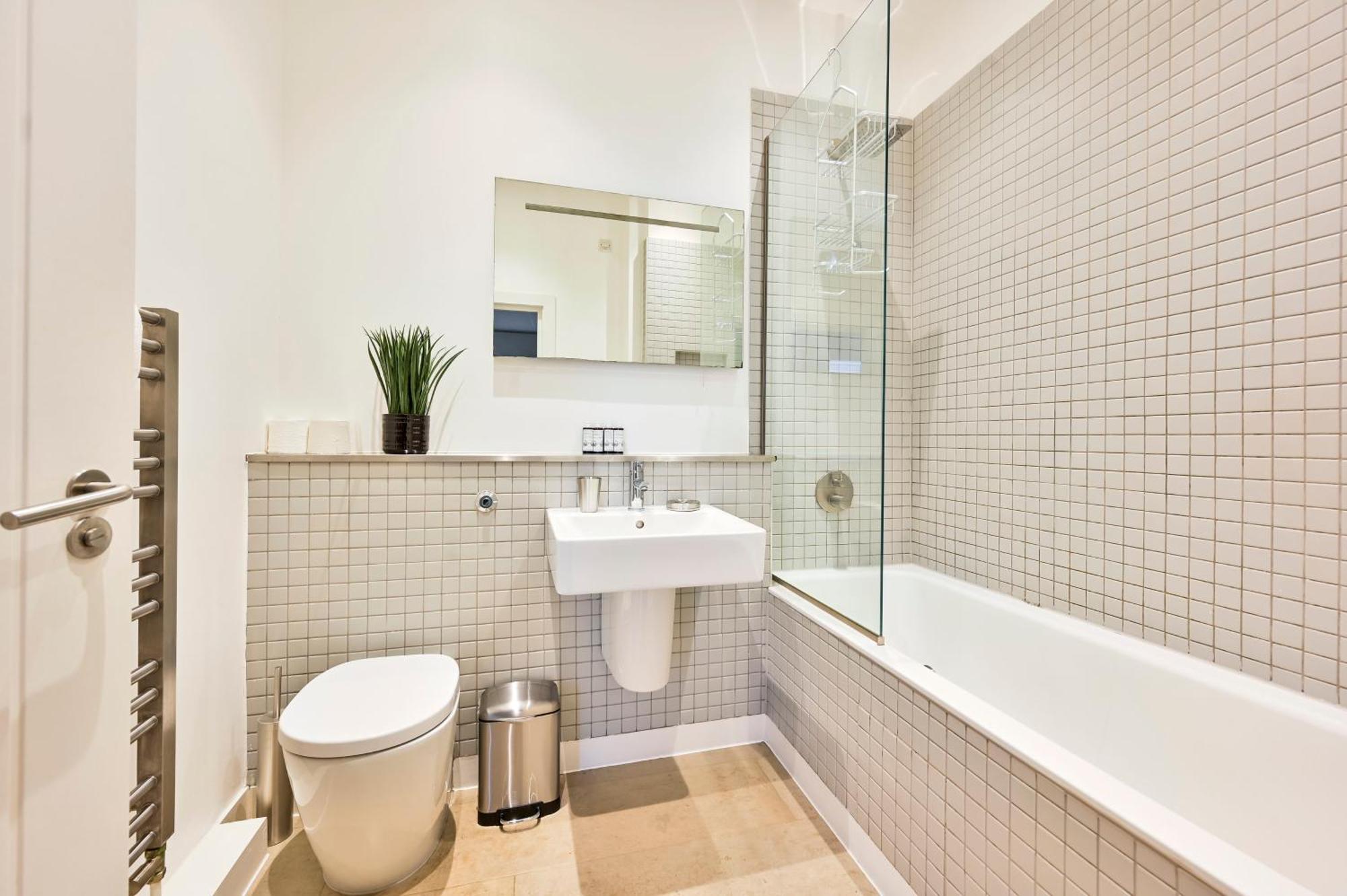 Apartamento Farringdon Comfortable 3 Bed