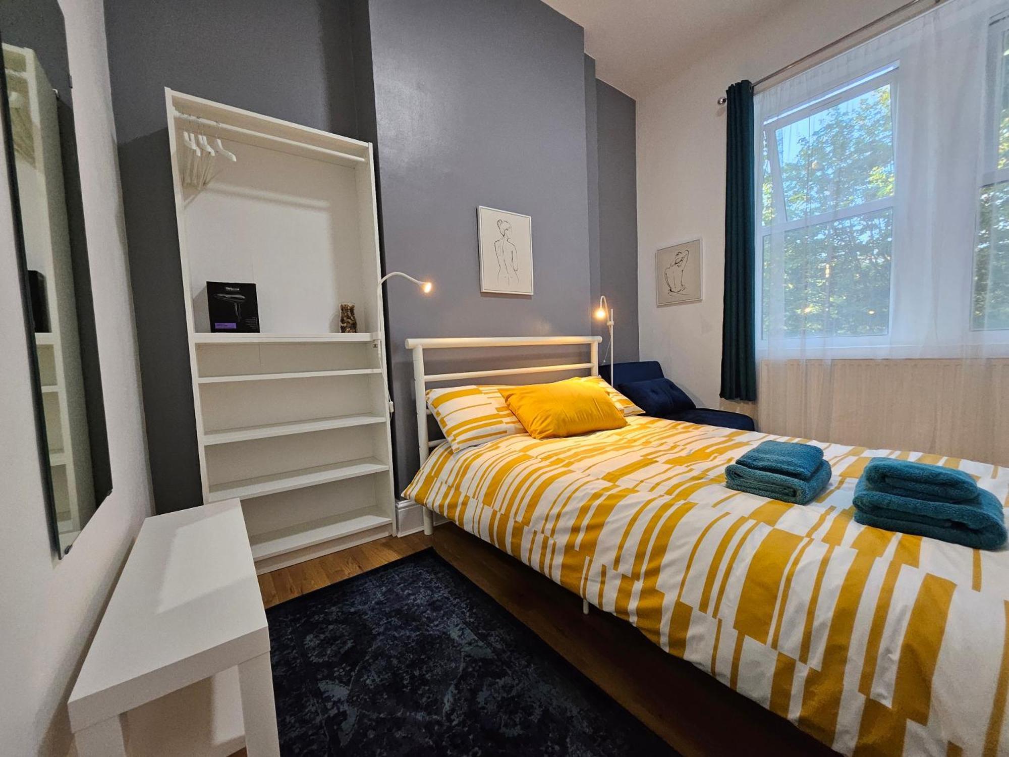 Modern Spacious Flat 10 Minutes From Big Ben London