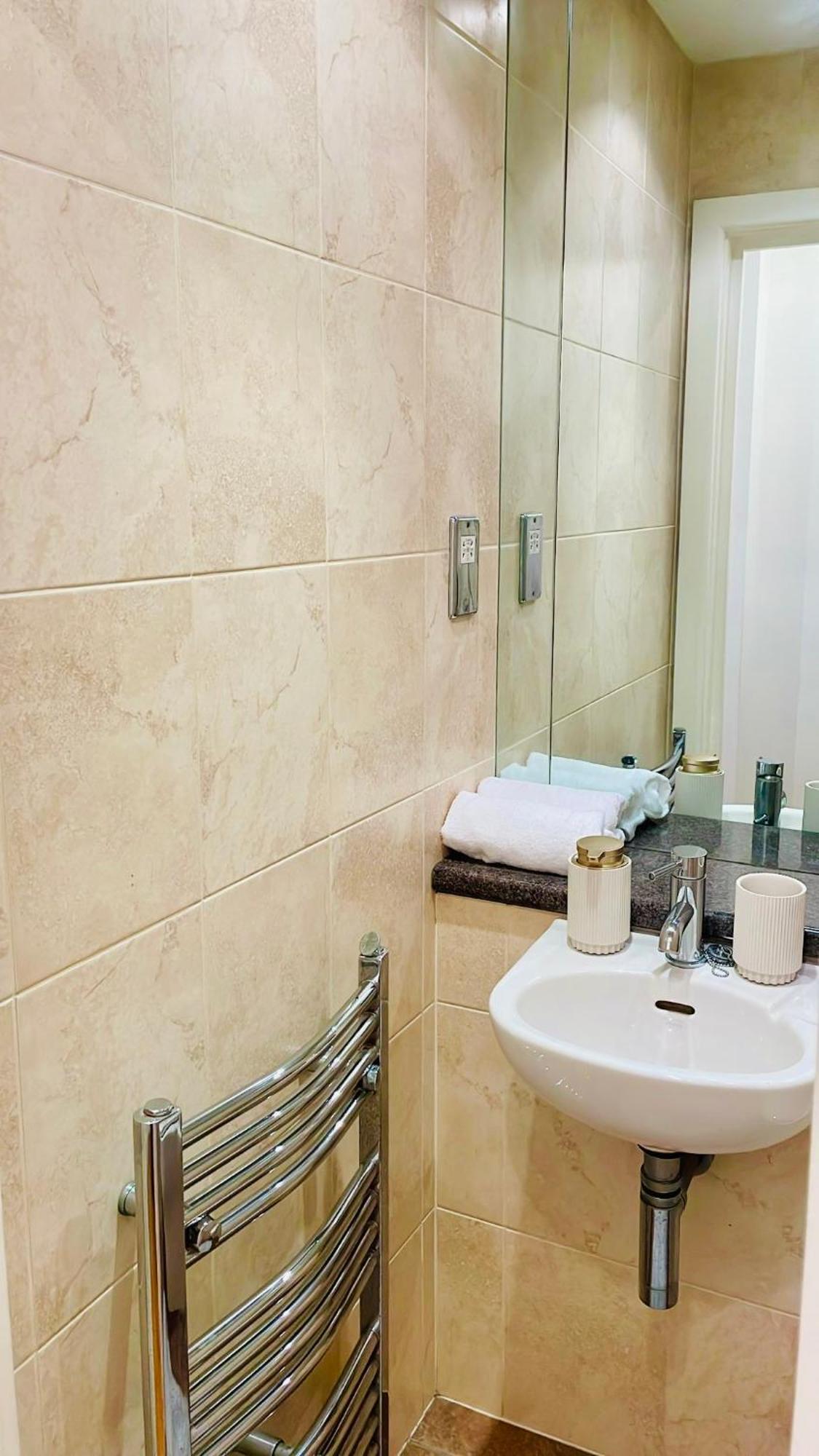 Appartement Modern Flat In Canary Wharf Londen