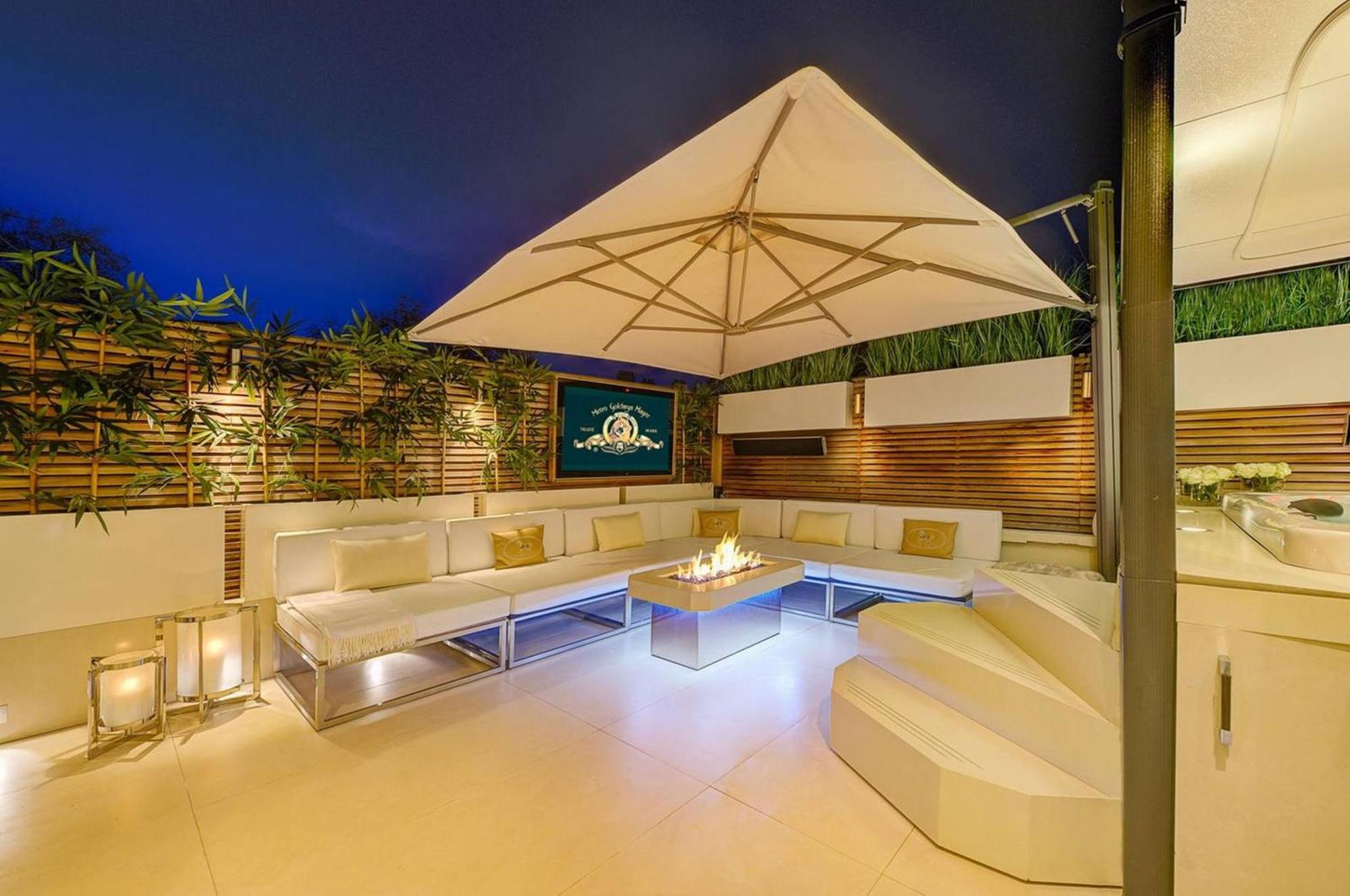 Luxurious Central Azbe London