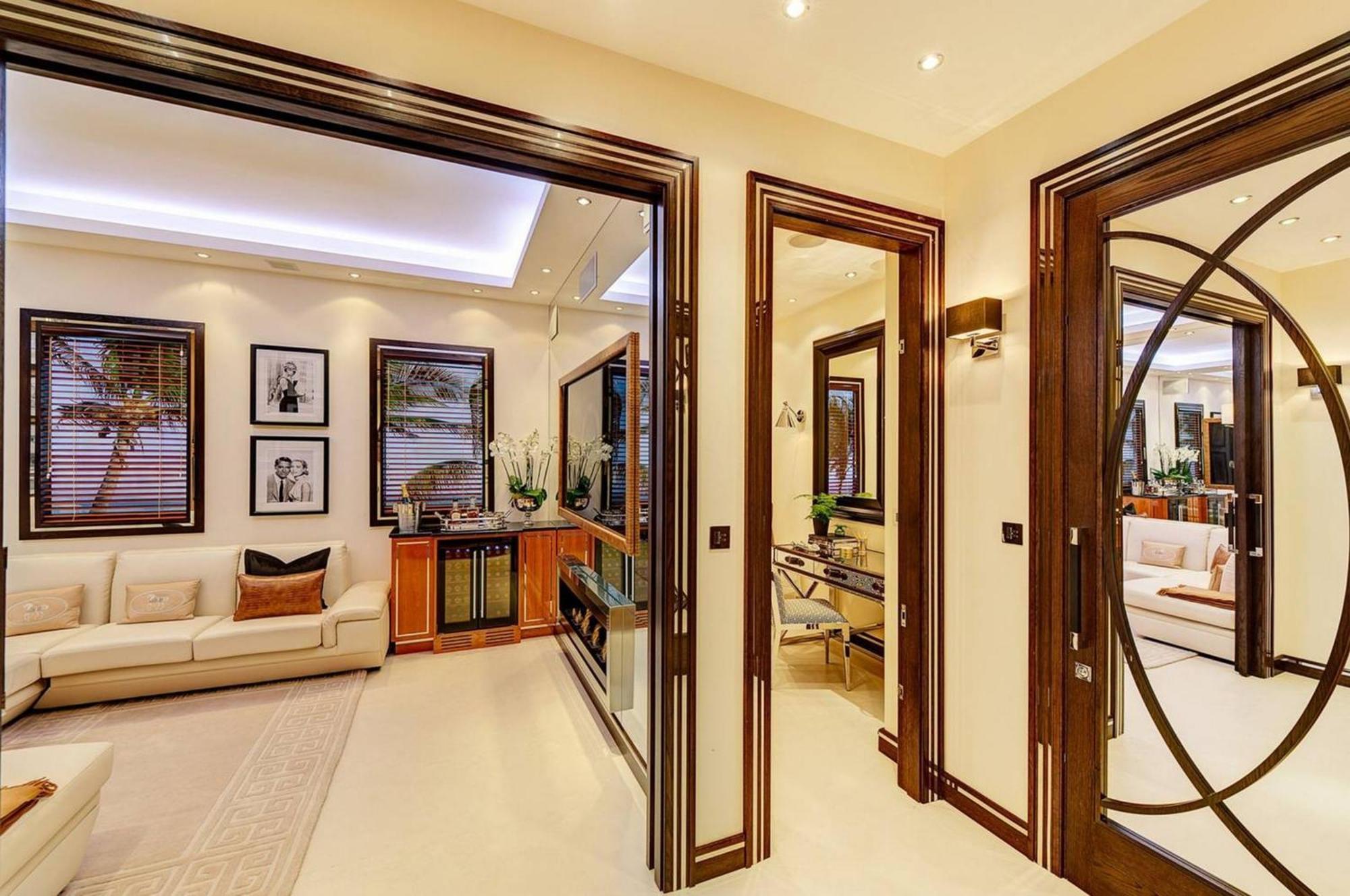 Luxurious Central Azbe London
