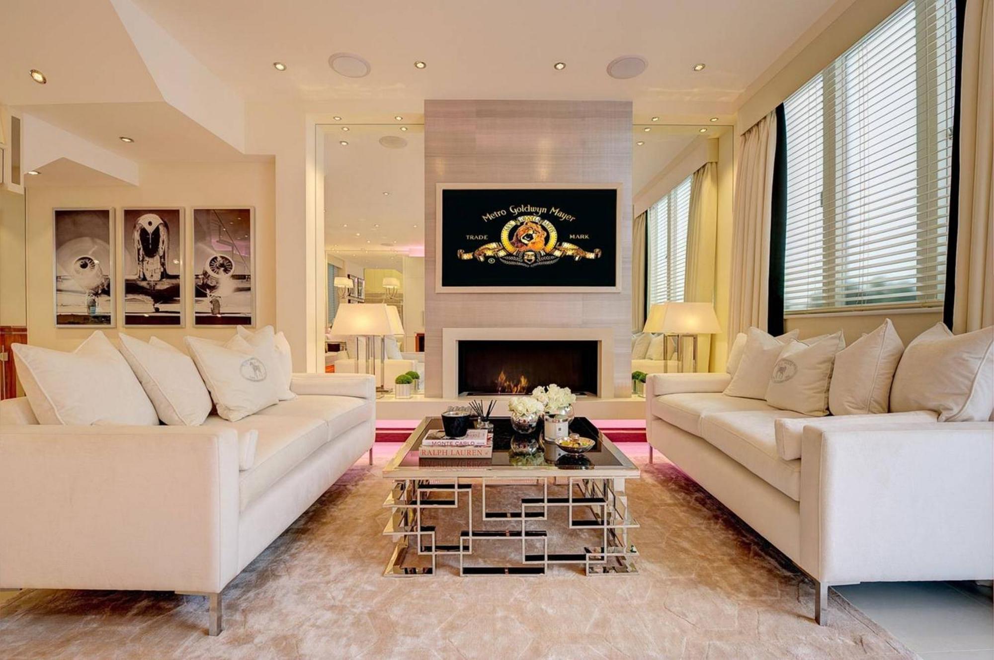 Luxurious Central Azbe