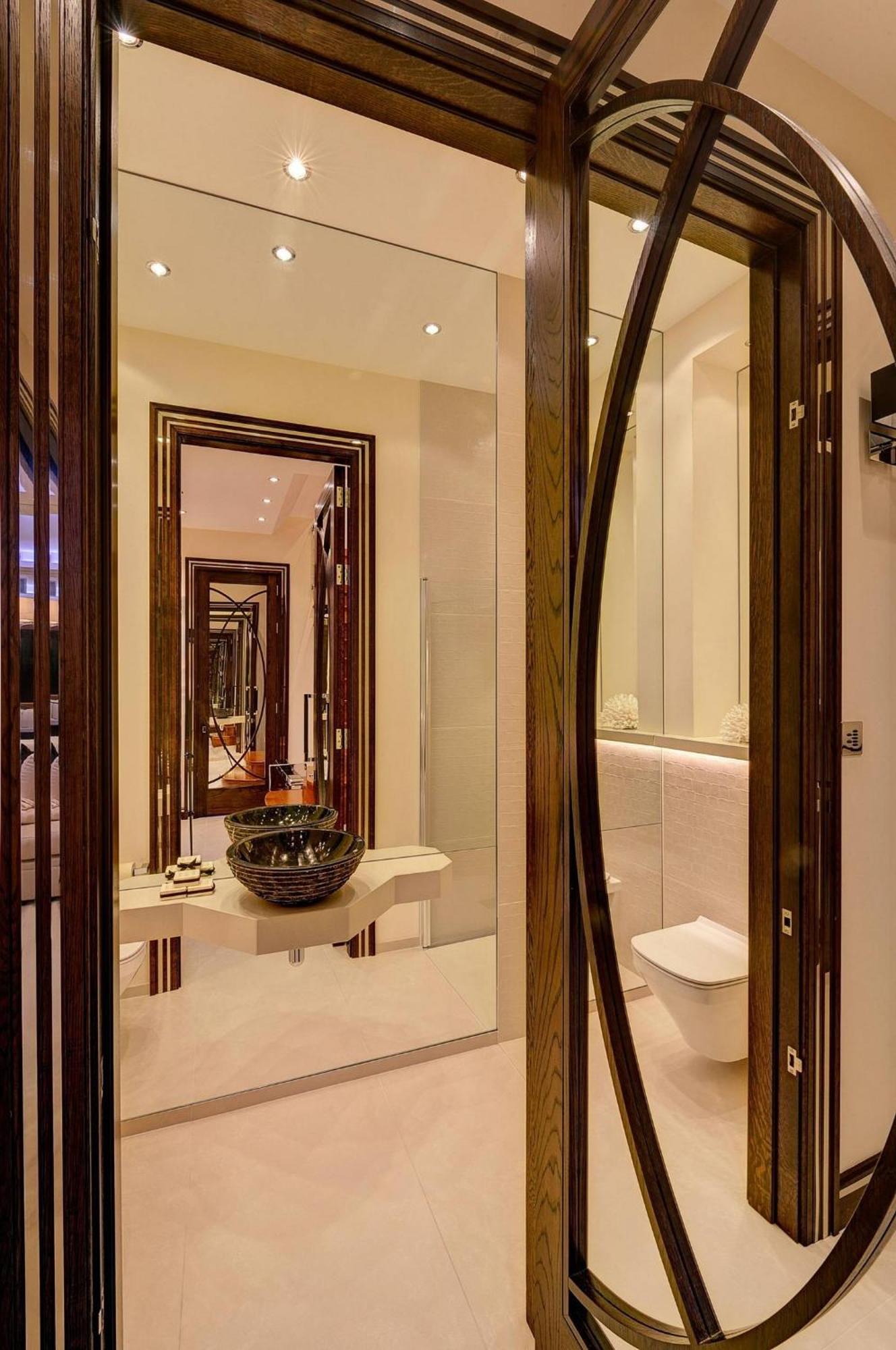 Luxurious Central Azbe London