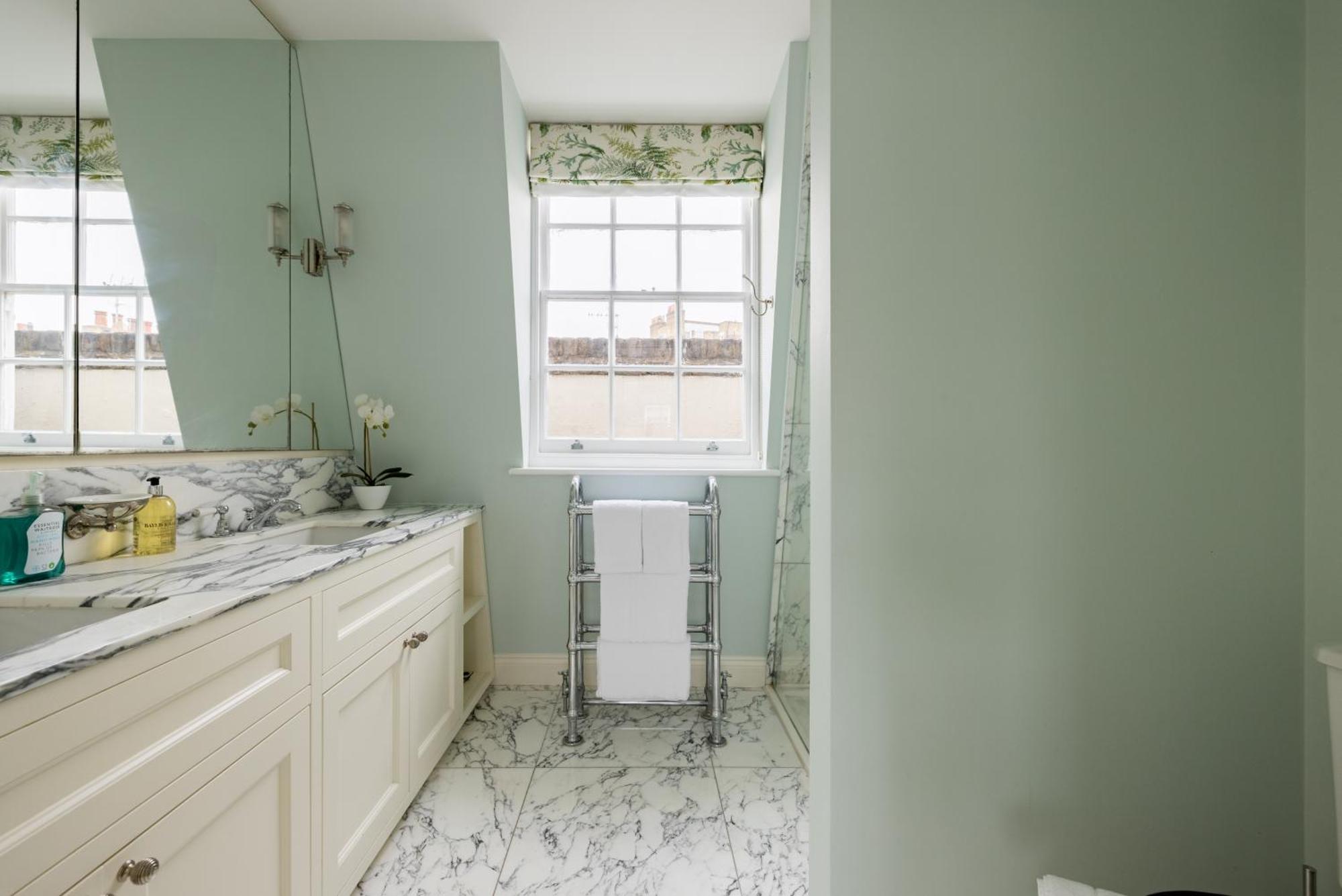Apartment The Chelsea Abode - 4bdr With Terrace London