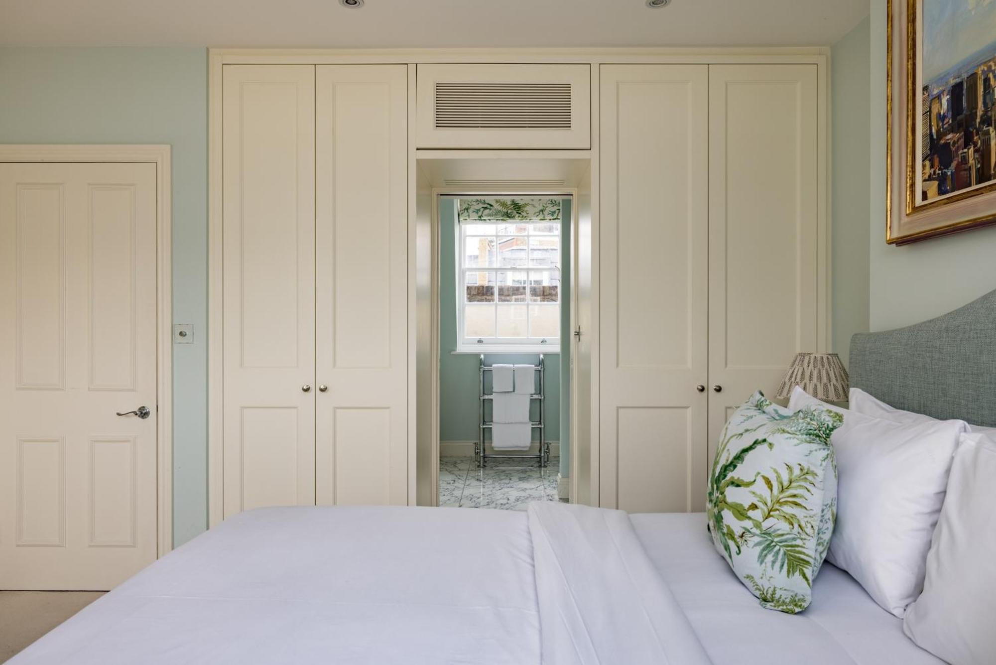 The Chelsea Abode - 4bdr With Terrace * London