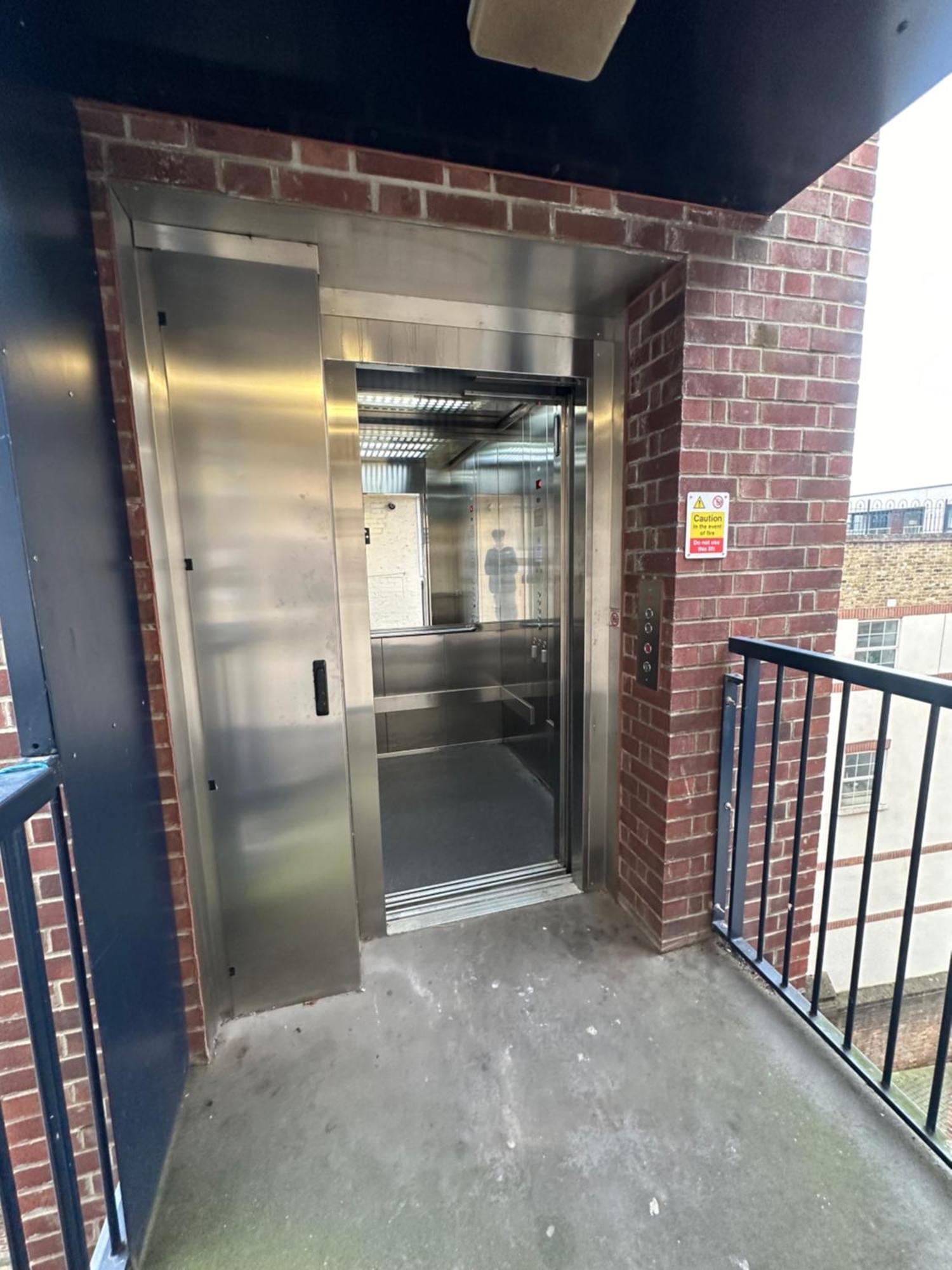 Flat In Aldgate East, Londen