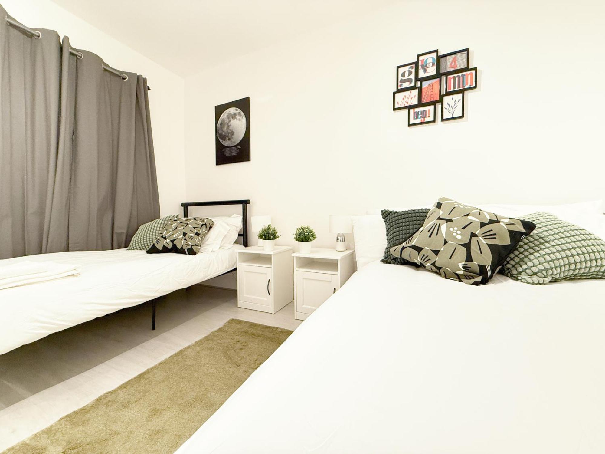 Modern & Cosy 2 Bedroom With Free Parking Near Wembley Apartment