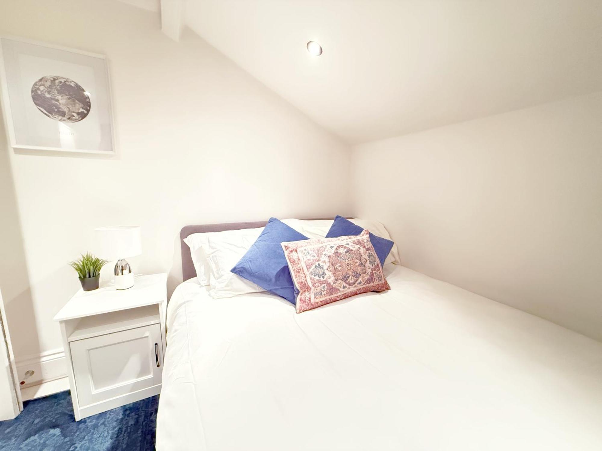 Modern & Cosy 2 Bedroom With Free Parking Near Wembley Apartment London