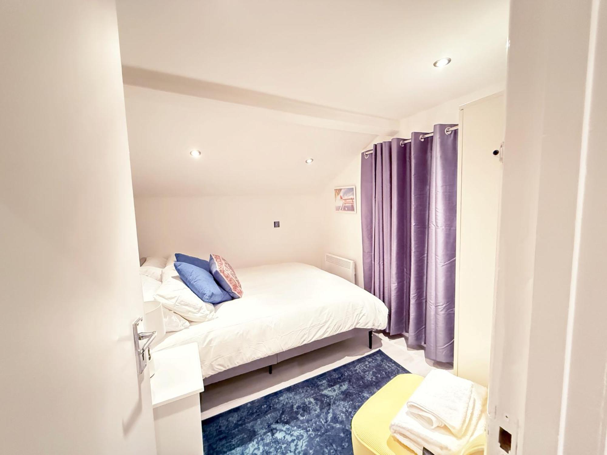 Modern & Cosy 2 Bedroom With Free Parking Near Wembley