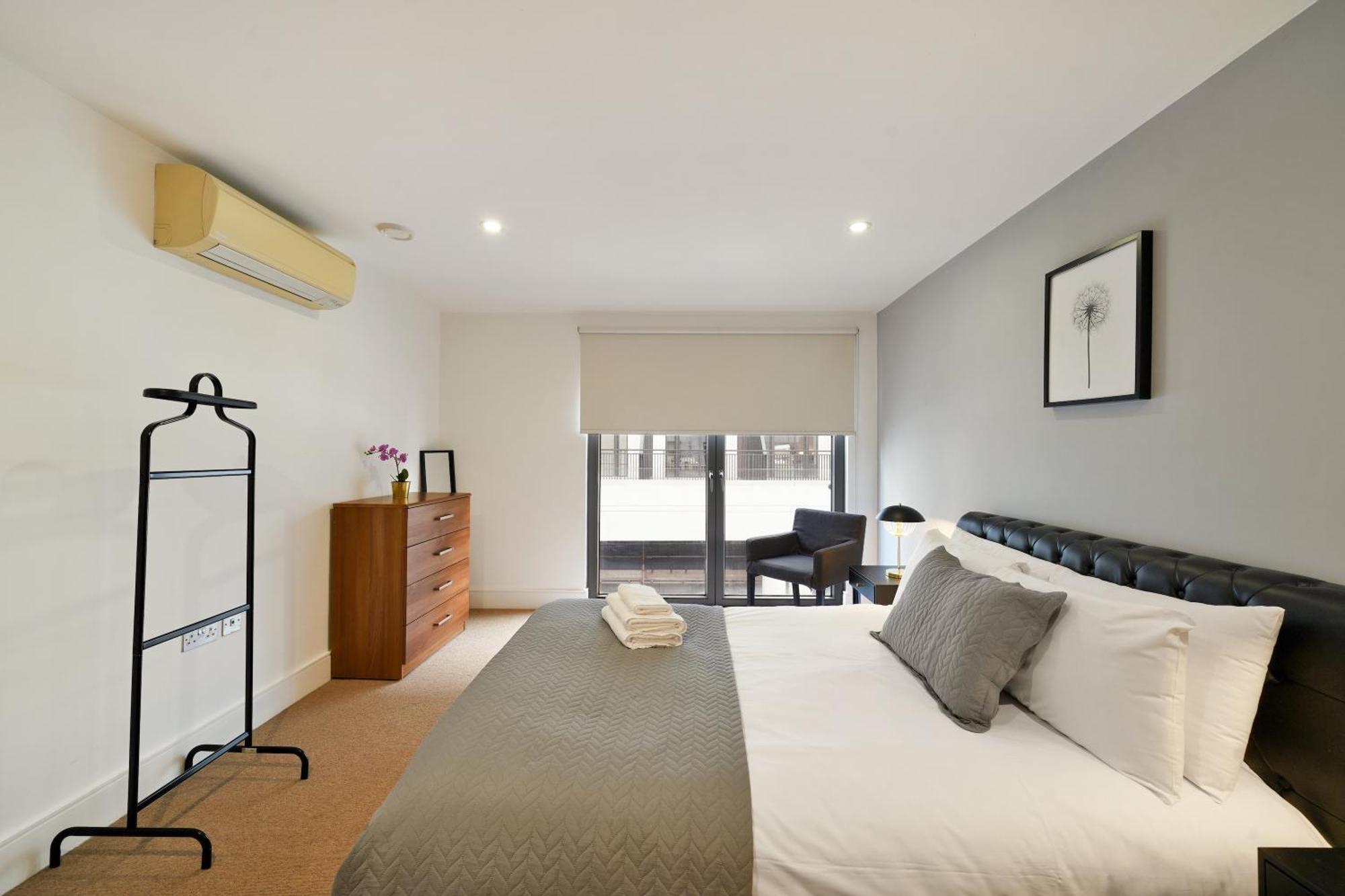 Modern In Bayswater Free Wifi & Aircon By Aparts Leilighet