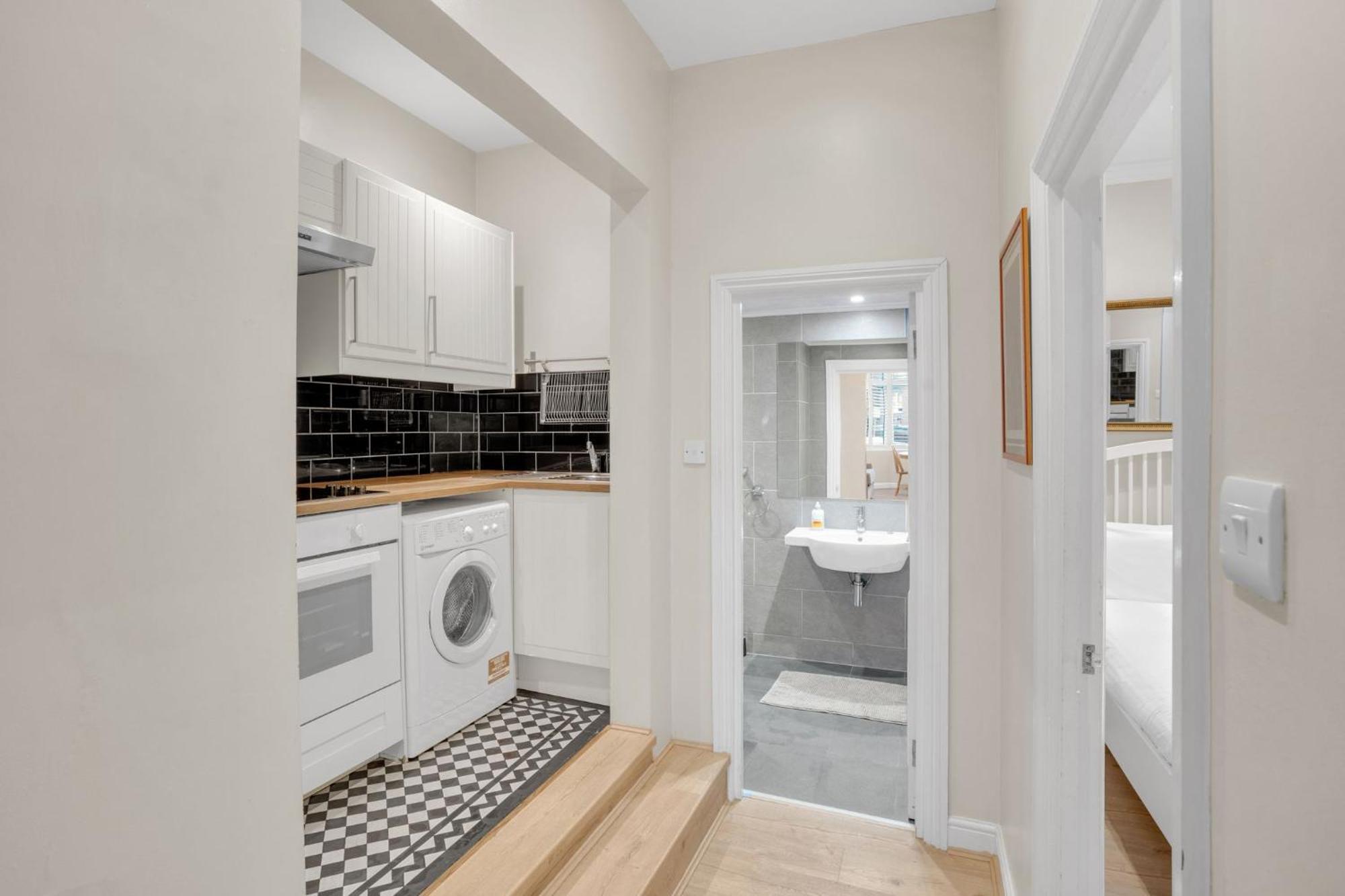 Stylish Apartment,12 Minutes From Oxford Street,central London,ac,wifi! Apartment