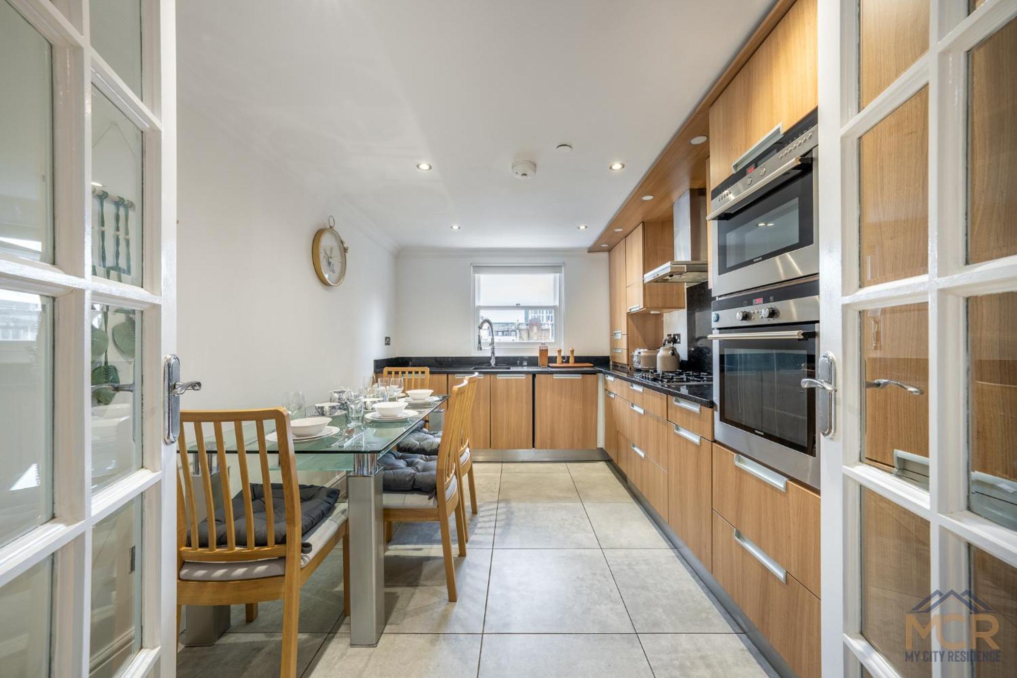 The Signature Residences Apartment London