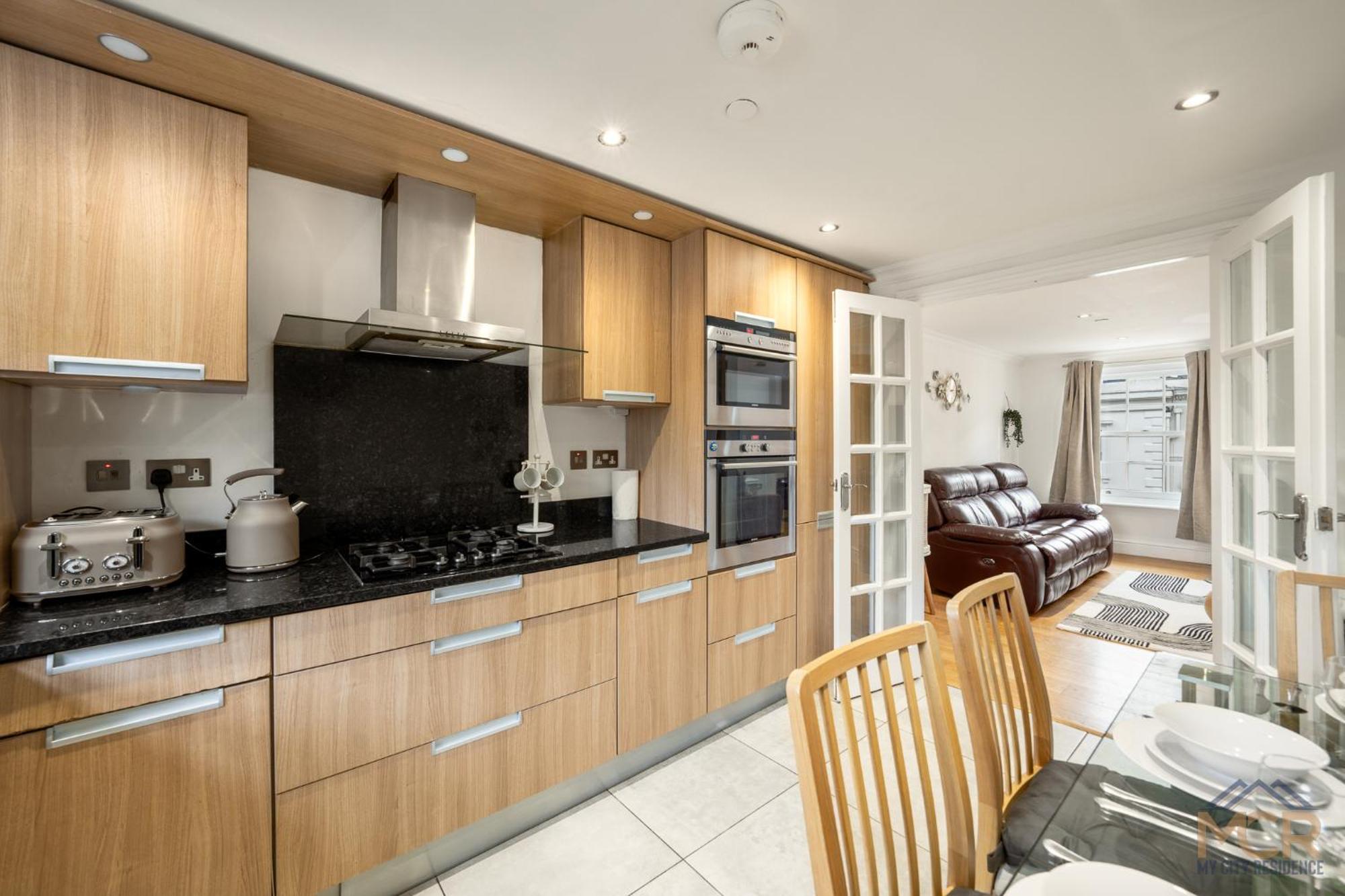 Apartment The Signature Residences London