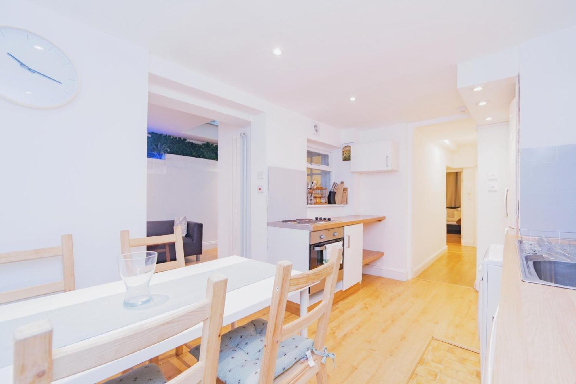 Apartment Charming 2 Bedrooms Flat For 6 In King's Cross London
