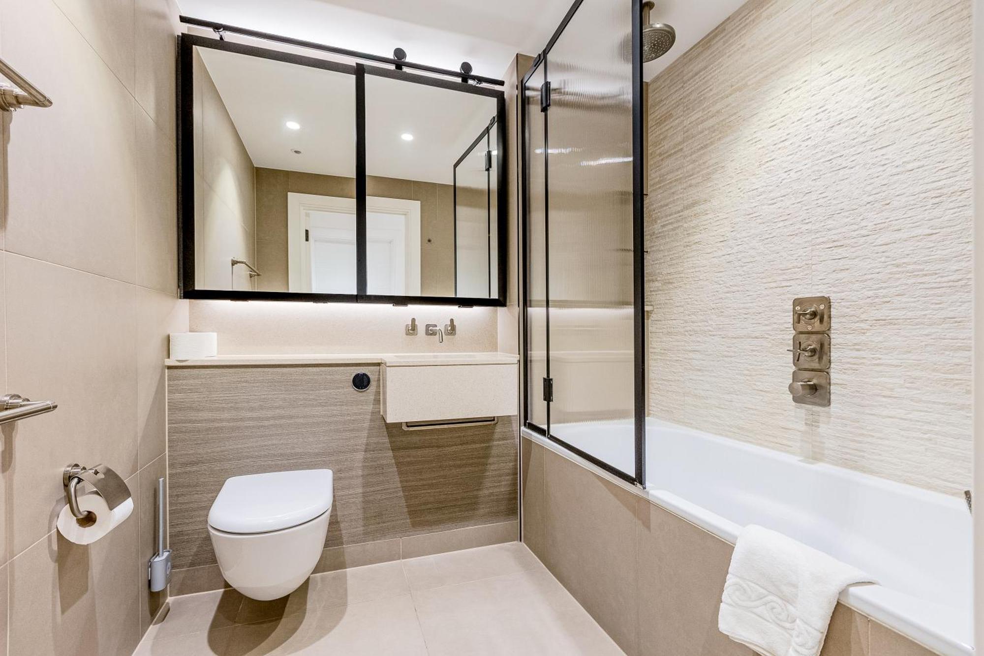 Apartment New Listing! 2br Flat, Battersea Park Station 5 Mn London