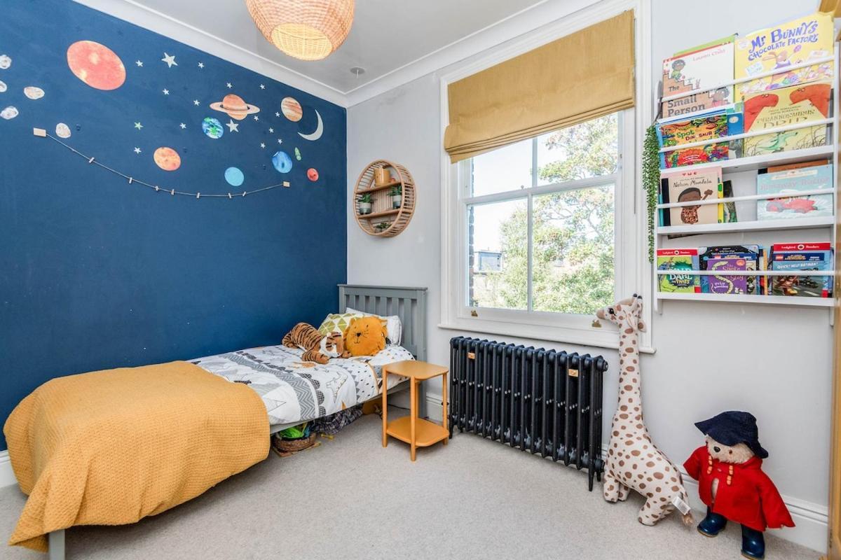 Newly Renovated 4 Bed - North Holiday home