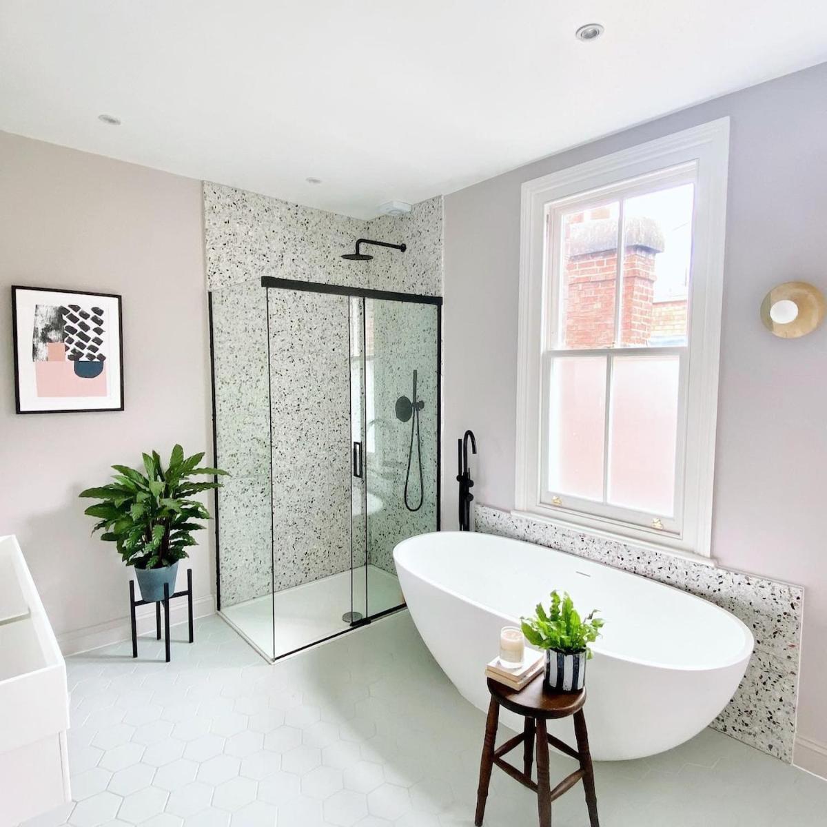 Newly Renovated 4 Bed - North Holiday home London