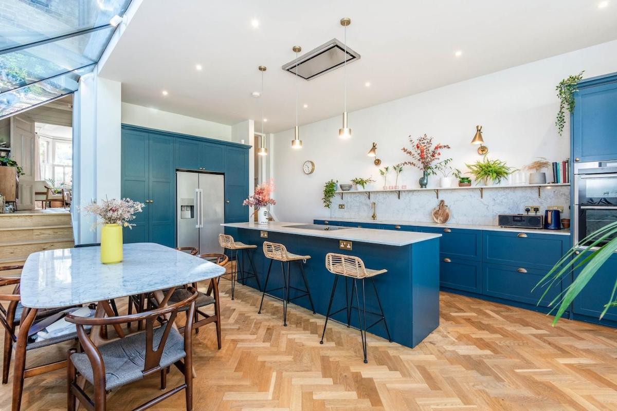 Newly Renovated 4 Bed - North Holiday home