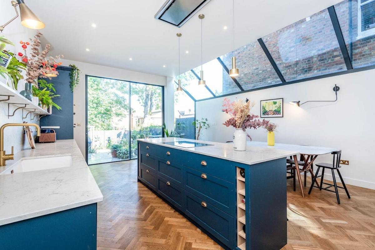Holiday home Newly Renovated 4 Bed - North