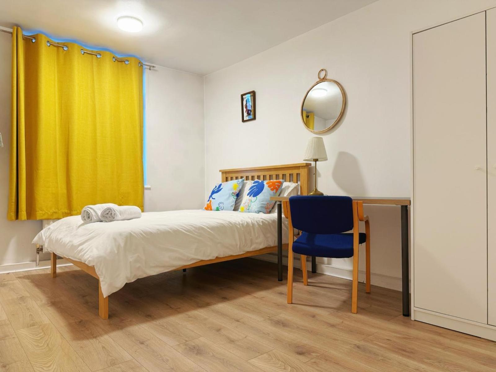 Rarefind Shepherds Bush Flat 1 Min To Tube Station Guest house *