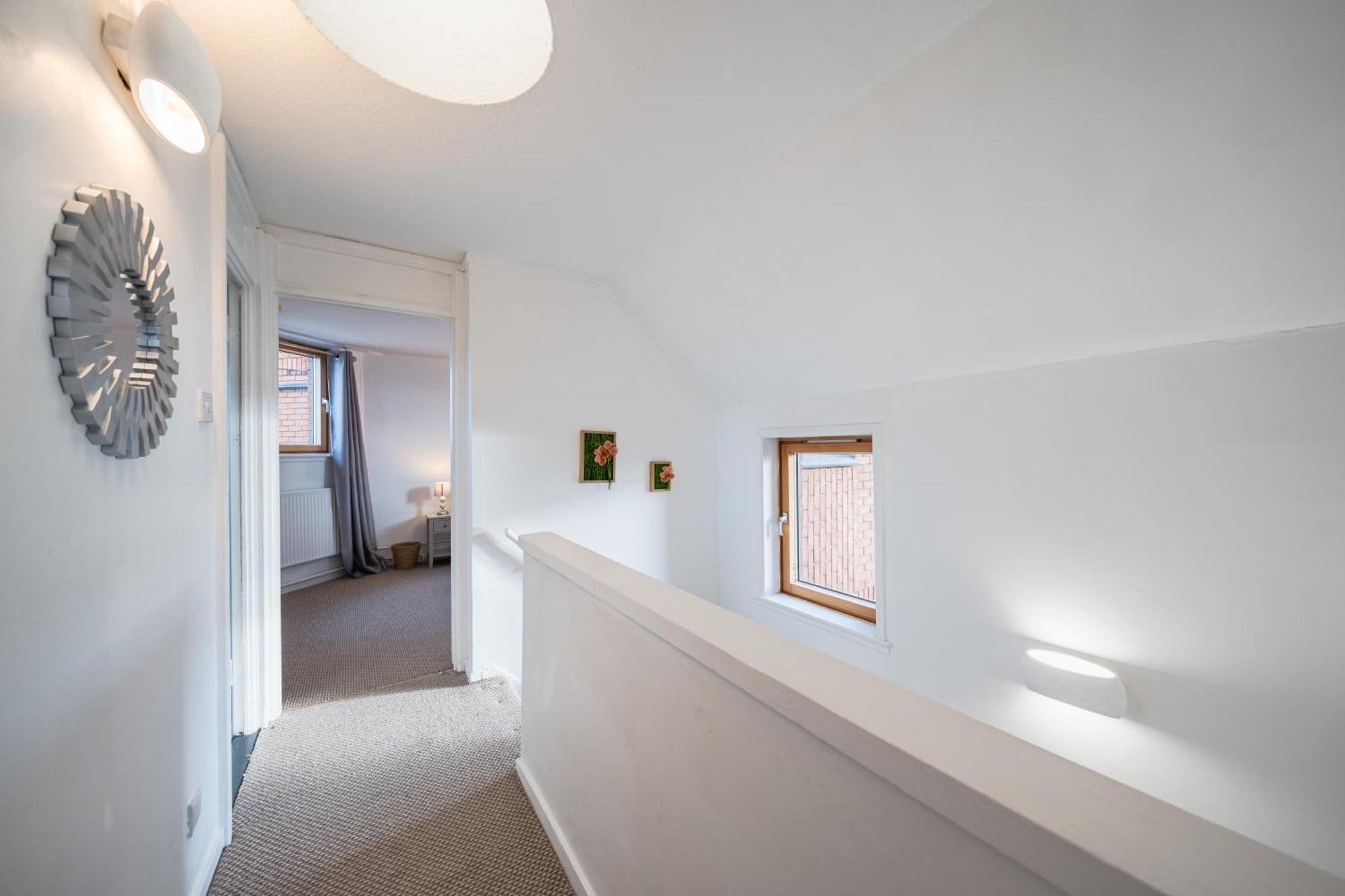 3 Bed Luxury In Chelsea, 2 King Size Bed, 1 Double Bed, Ideal For Families