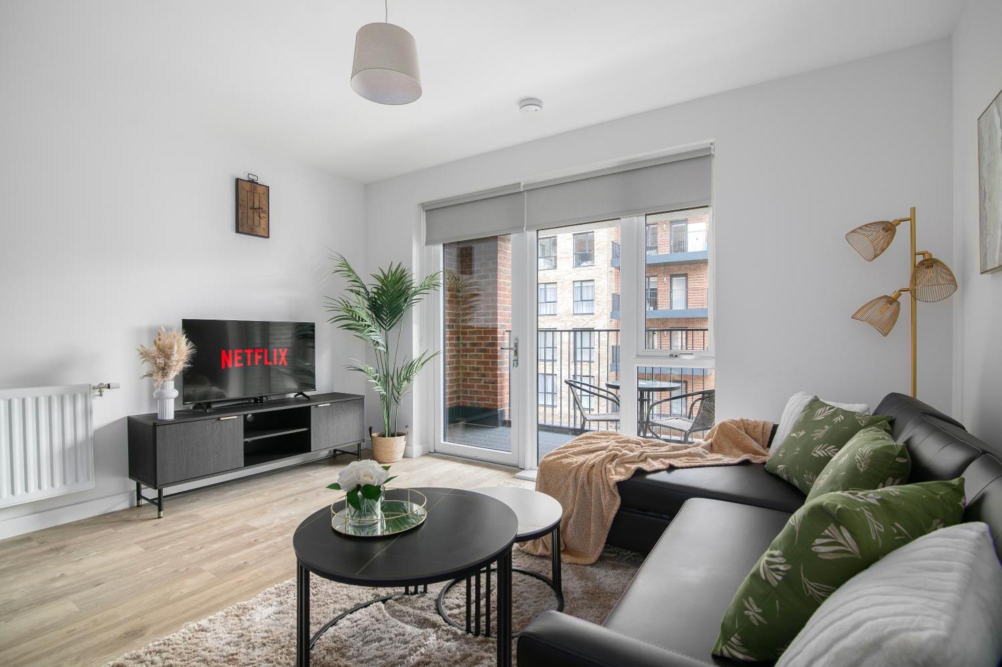 Luxury Two Bed Near The 02 Arena Holiday home *