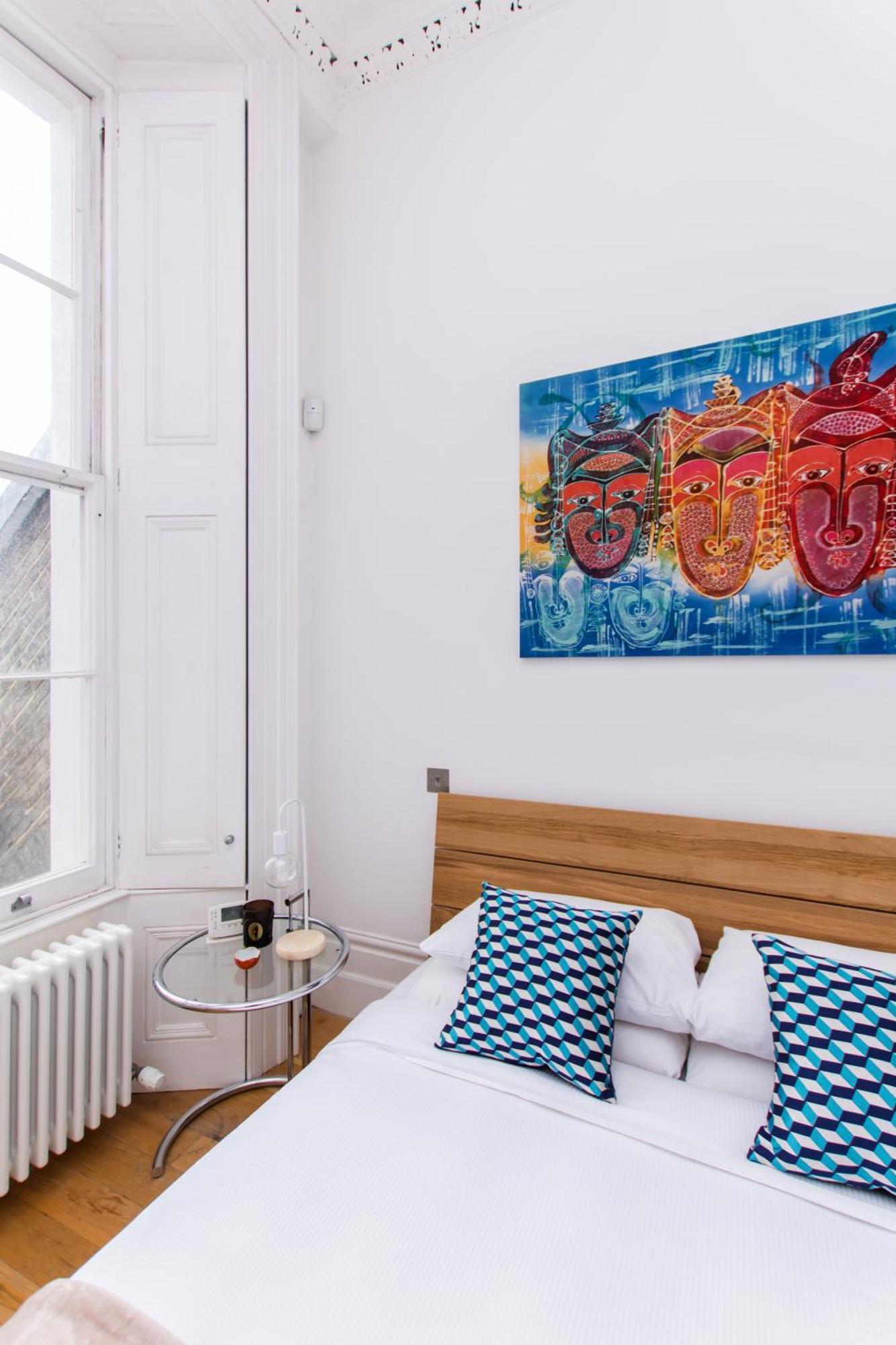 Unique Bright With Private Balcony London