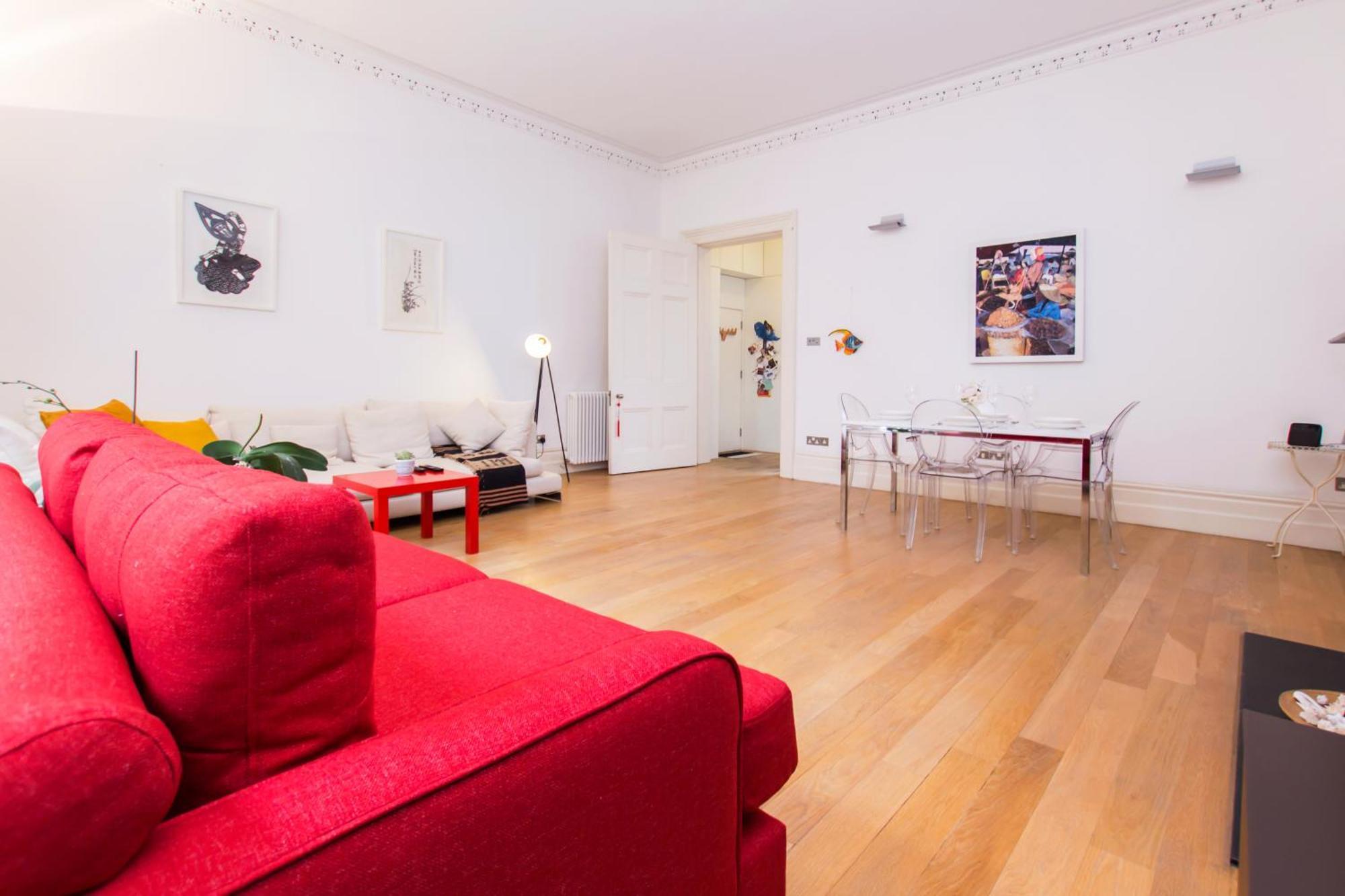 Unique Bright With Private Balcony * London