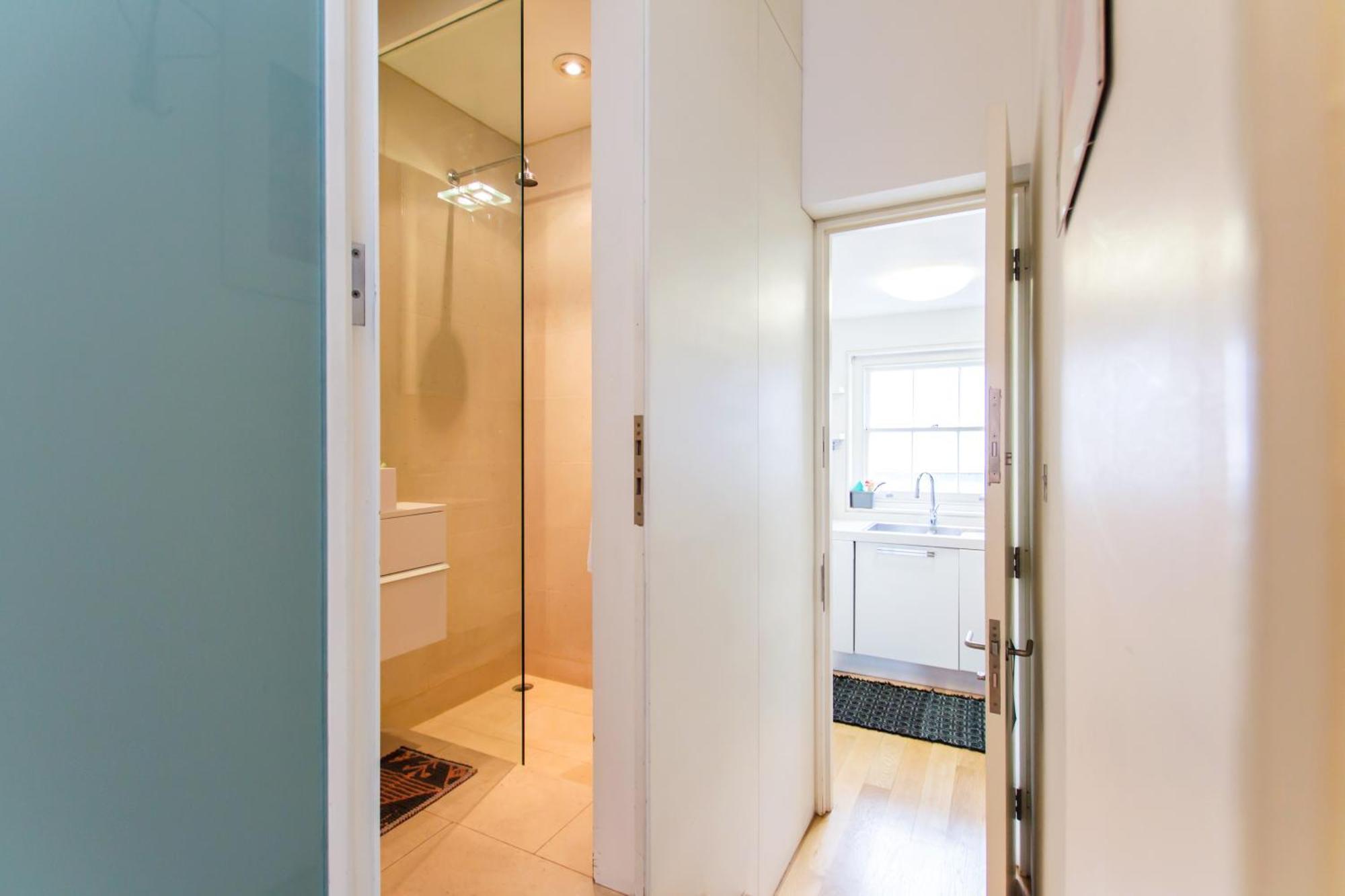 Unique Bright With Private Balcony * London