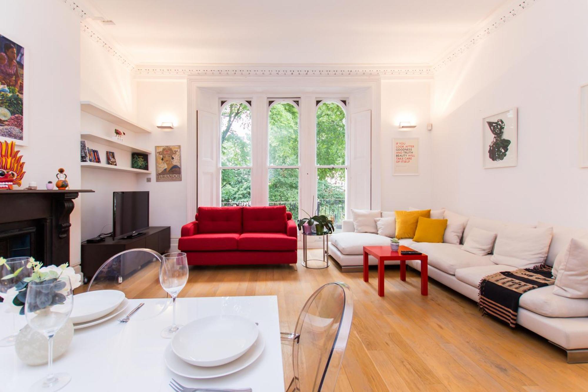 Unique Bright With Private Balcony