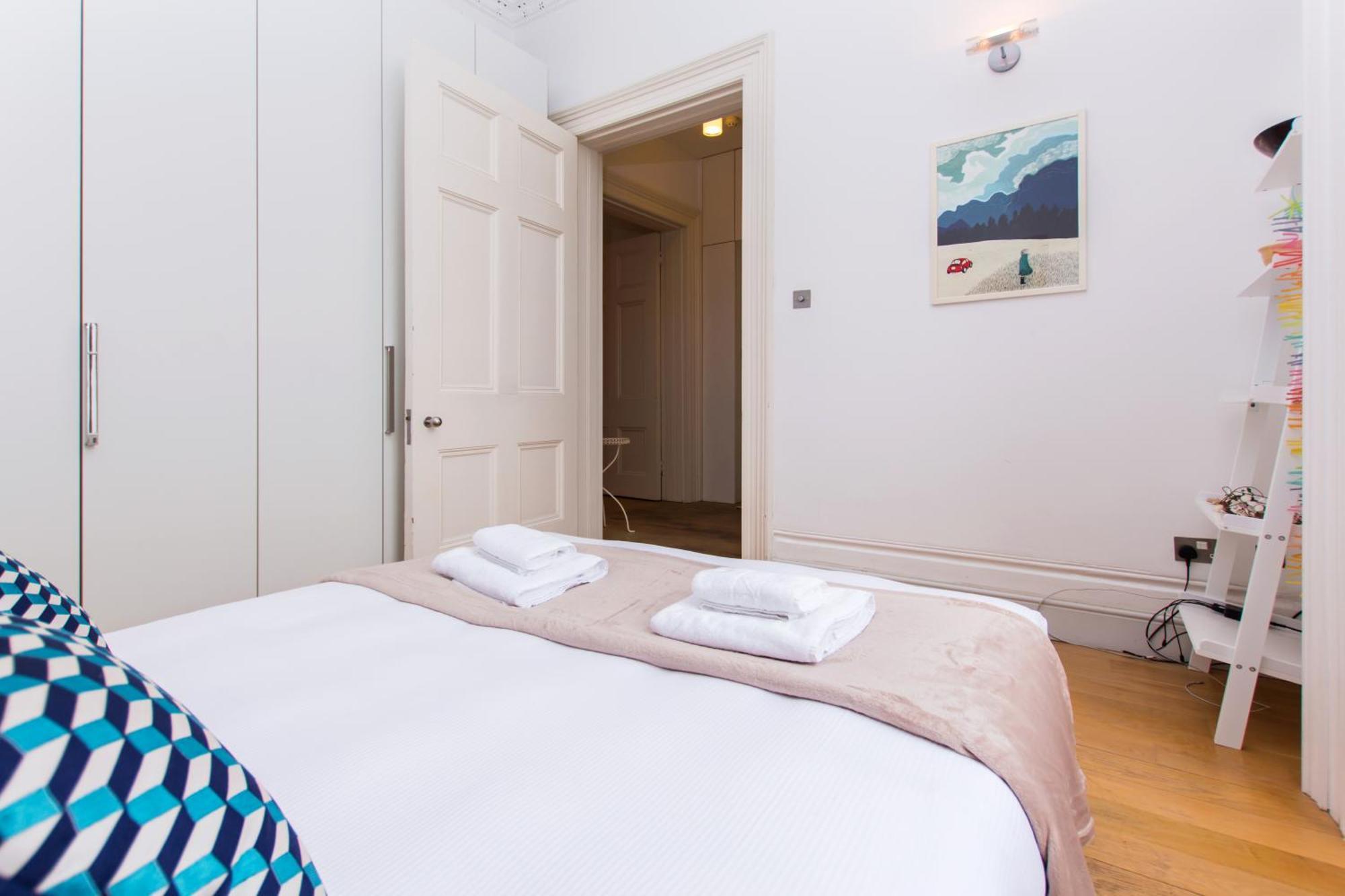 Unique Bright With Private Balcony London