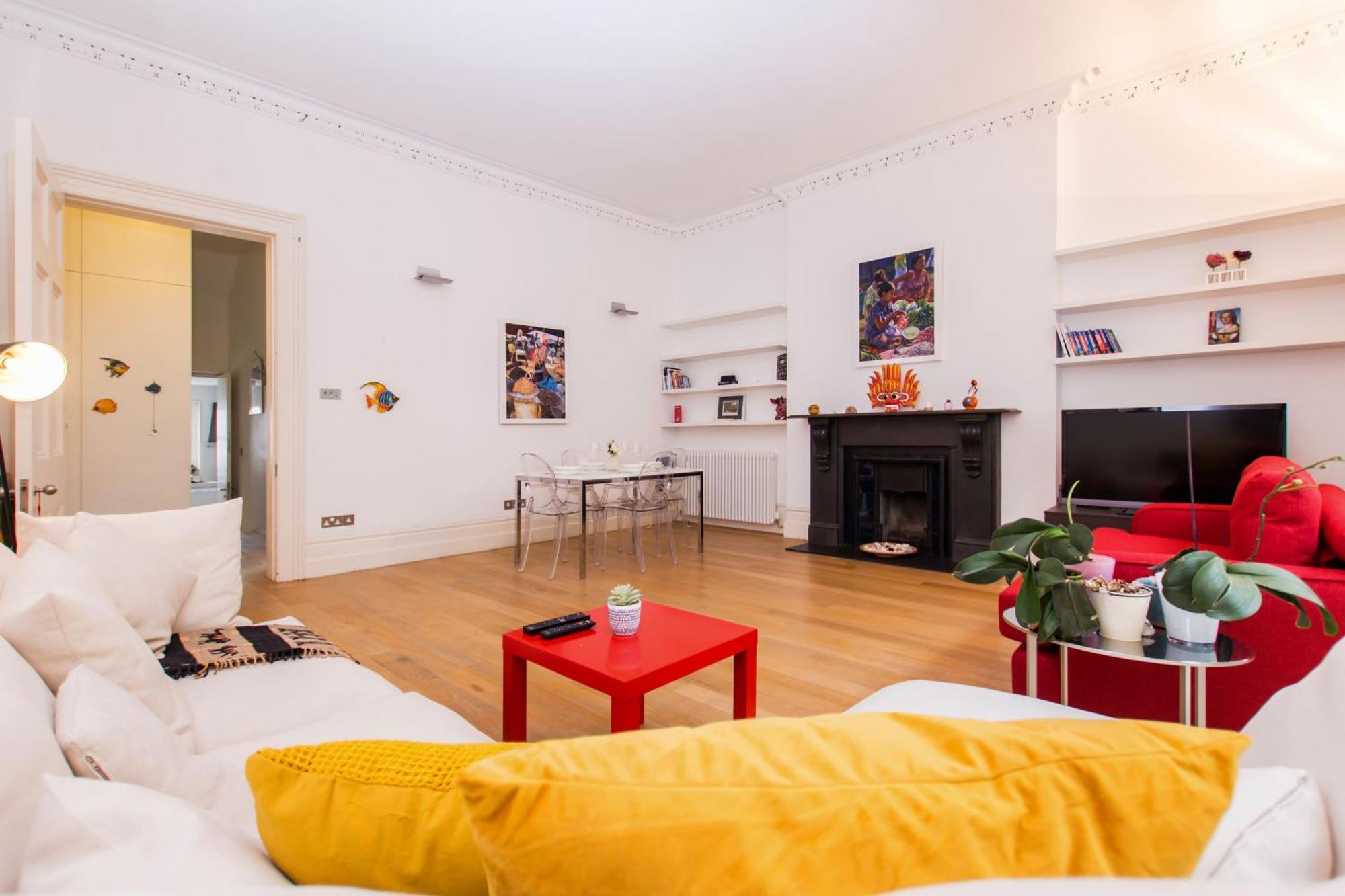 Unique Bright With Private Balcony *