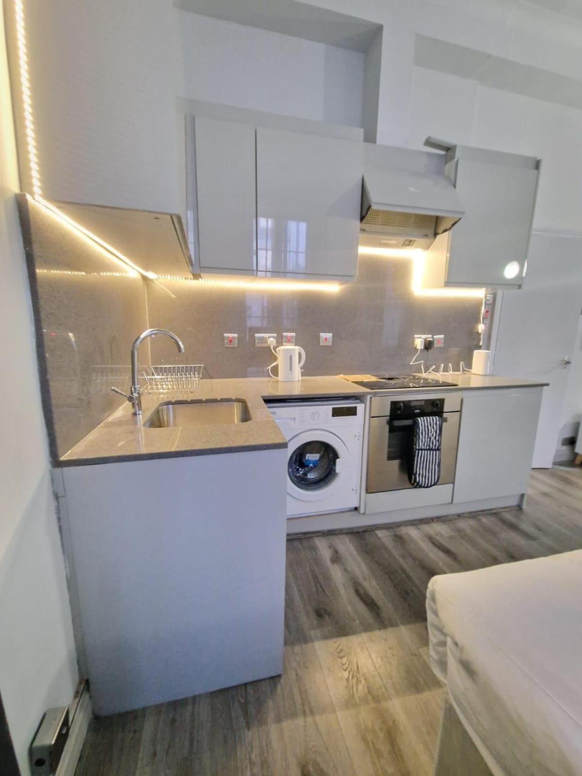 Baker Apartment *