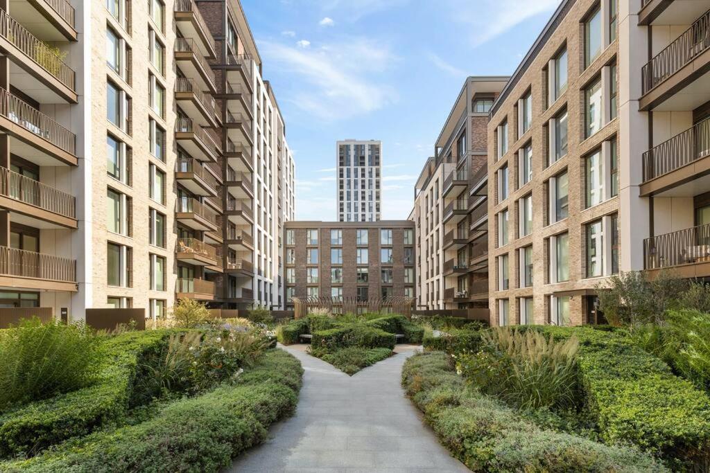 Luxury 2 Bed And 2 Bath Flat With Air Condition London