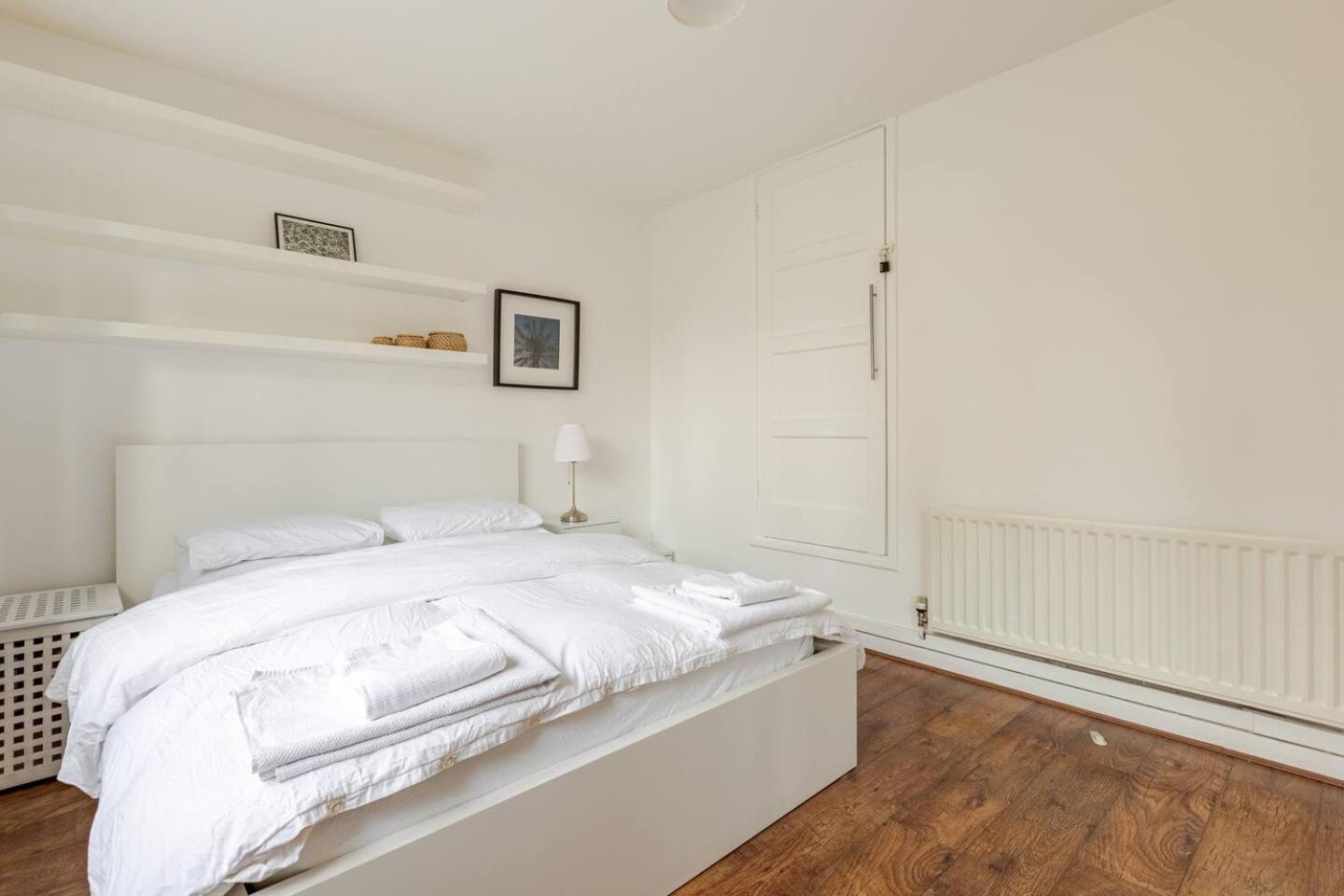 Charming 2-bed Garden Flat Apartment London
